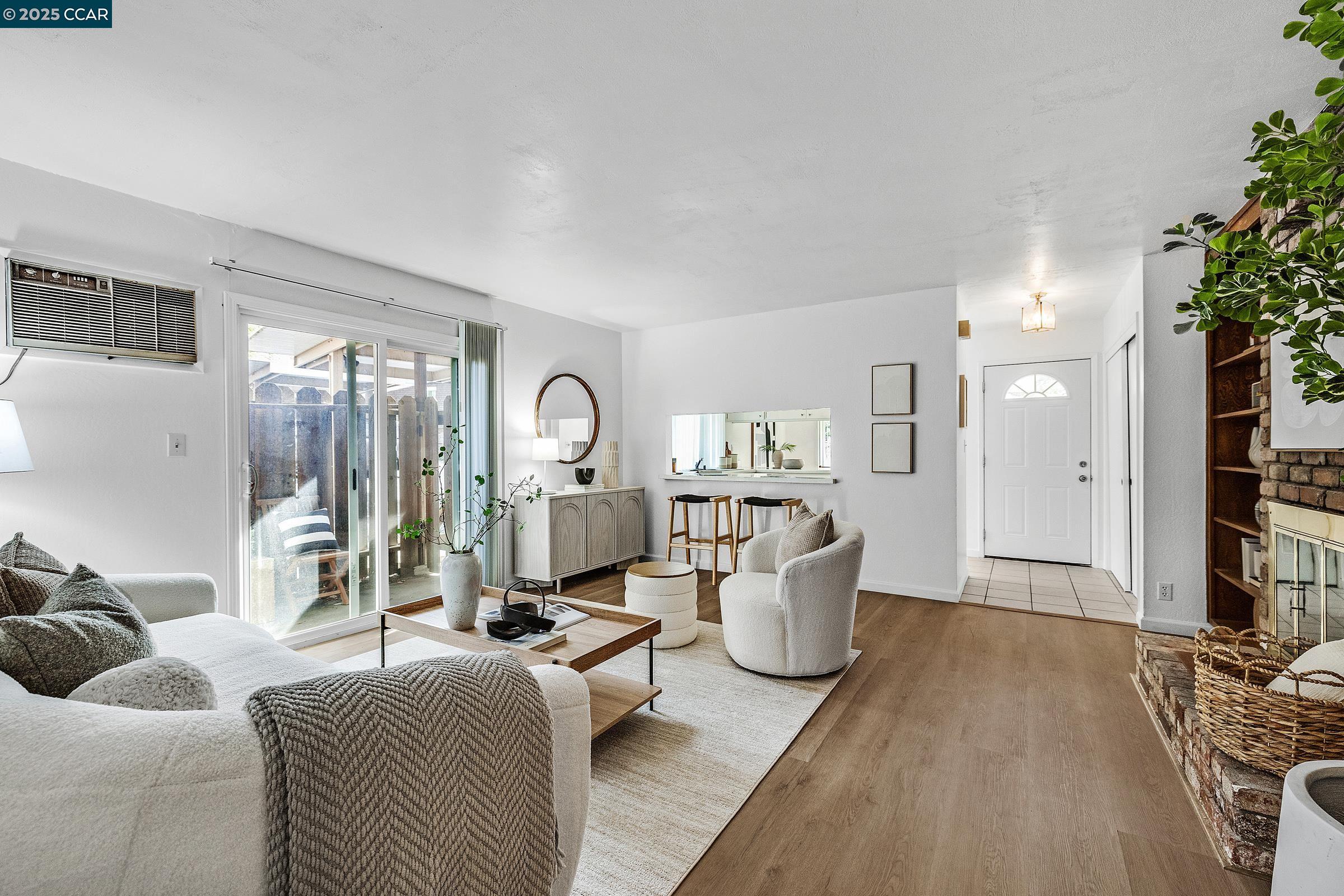 Photo #7: 41114121 Listing: Photo #7