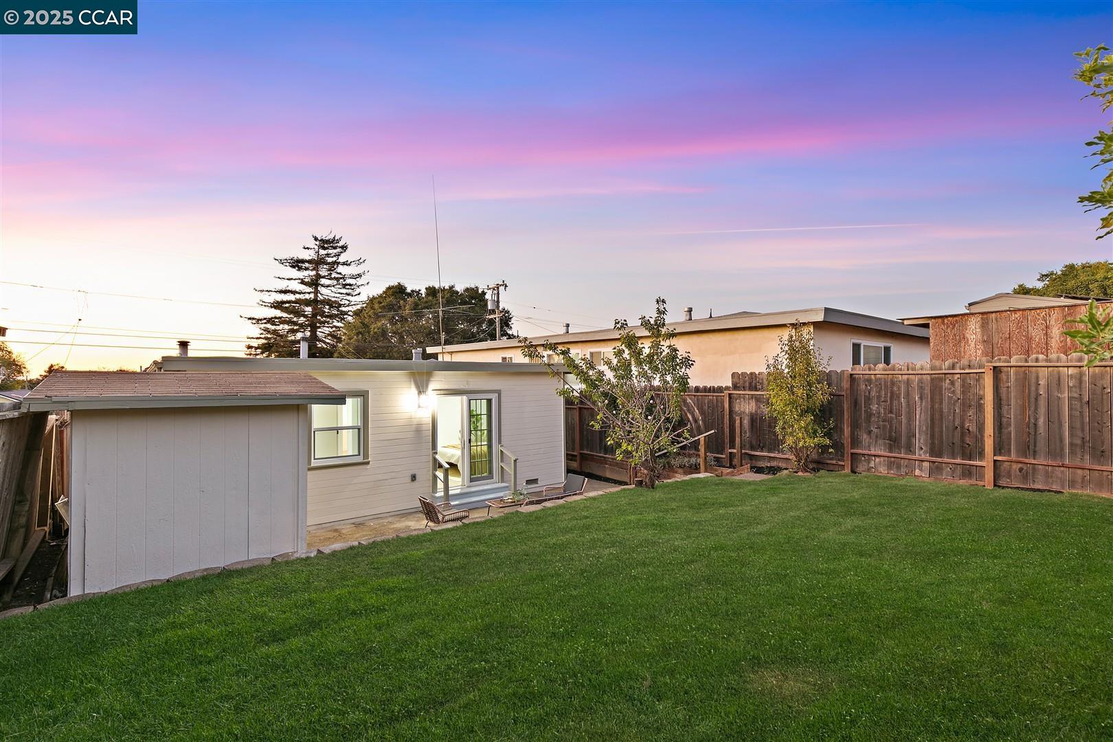 Detail Gallery Image 26 of 35 For 1511 Olive Ave, Richmond,  CA 94805 - 2 Beds | 2 Baths