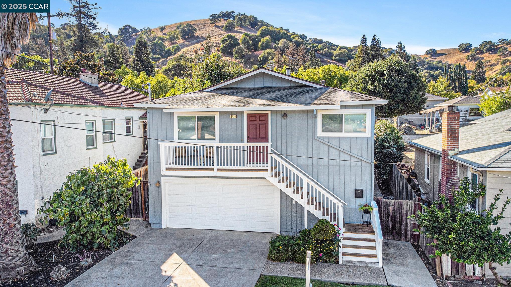 Front Image Thumbnail for CC41114124