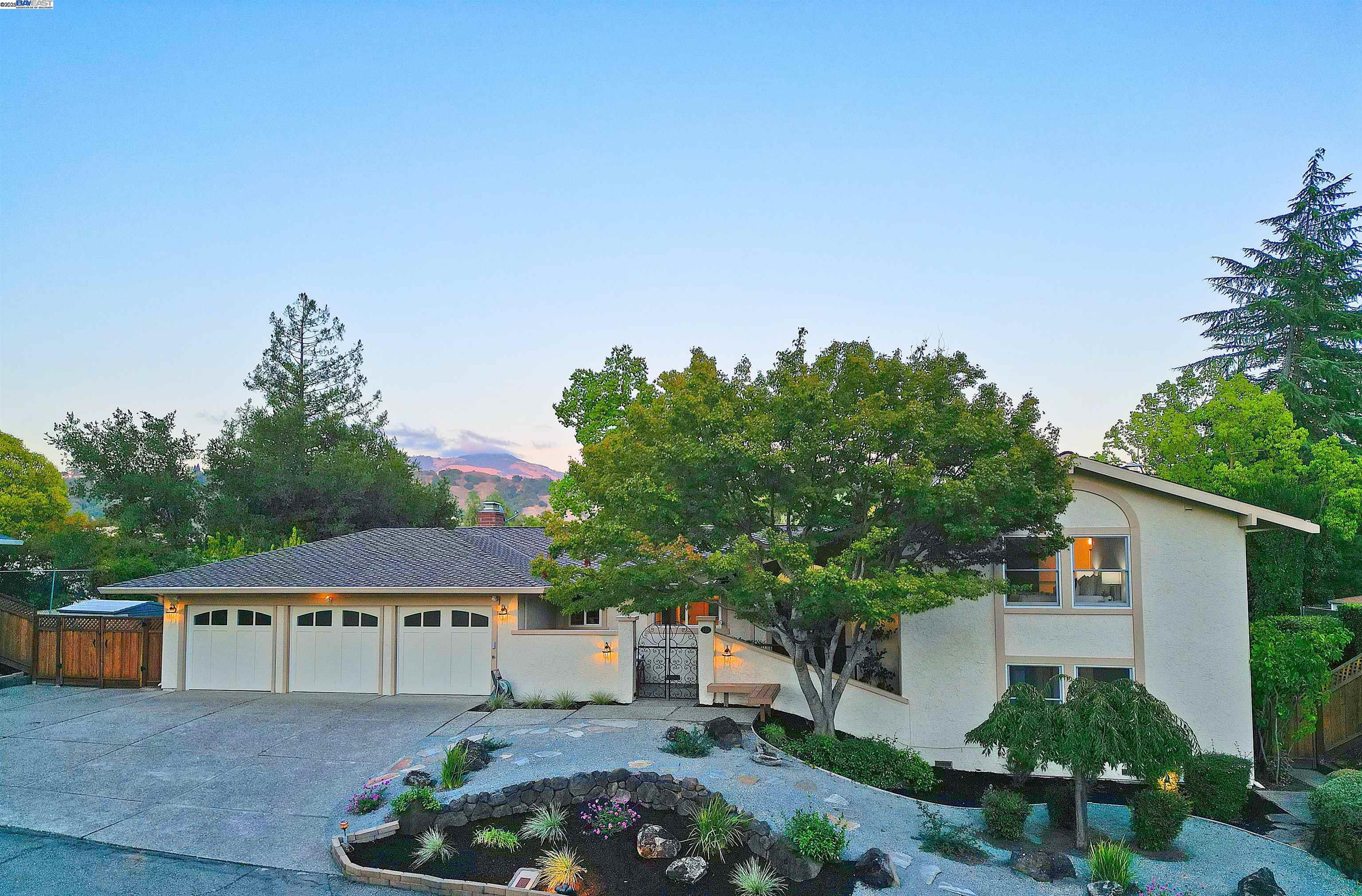 Front Image Thumbnail for BE41114127