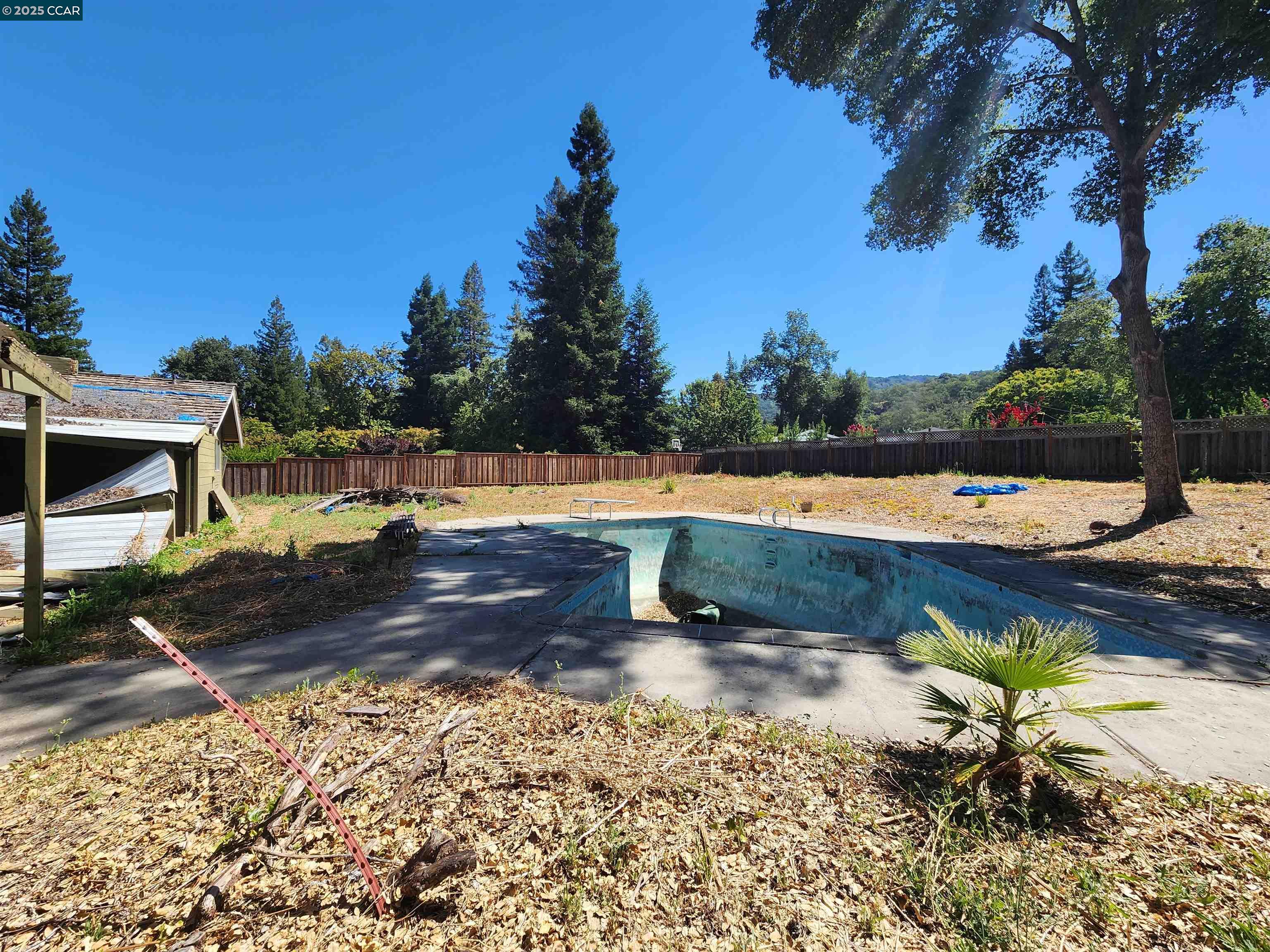 Detail Gallery Image 3 of 4 For 3139 via Larga, Alamo,  CA 94507 - 4 Beds | 2 Baths