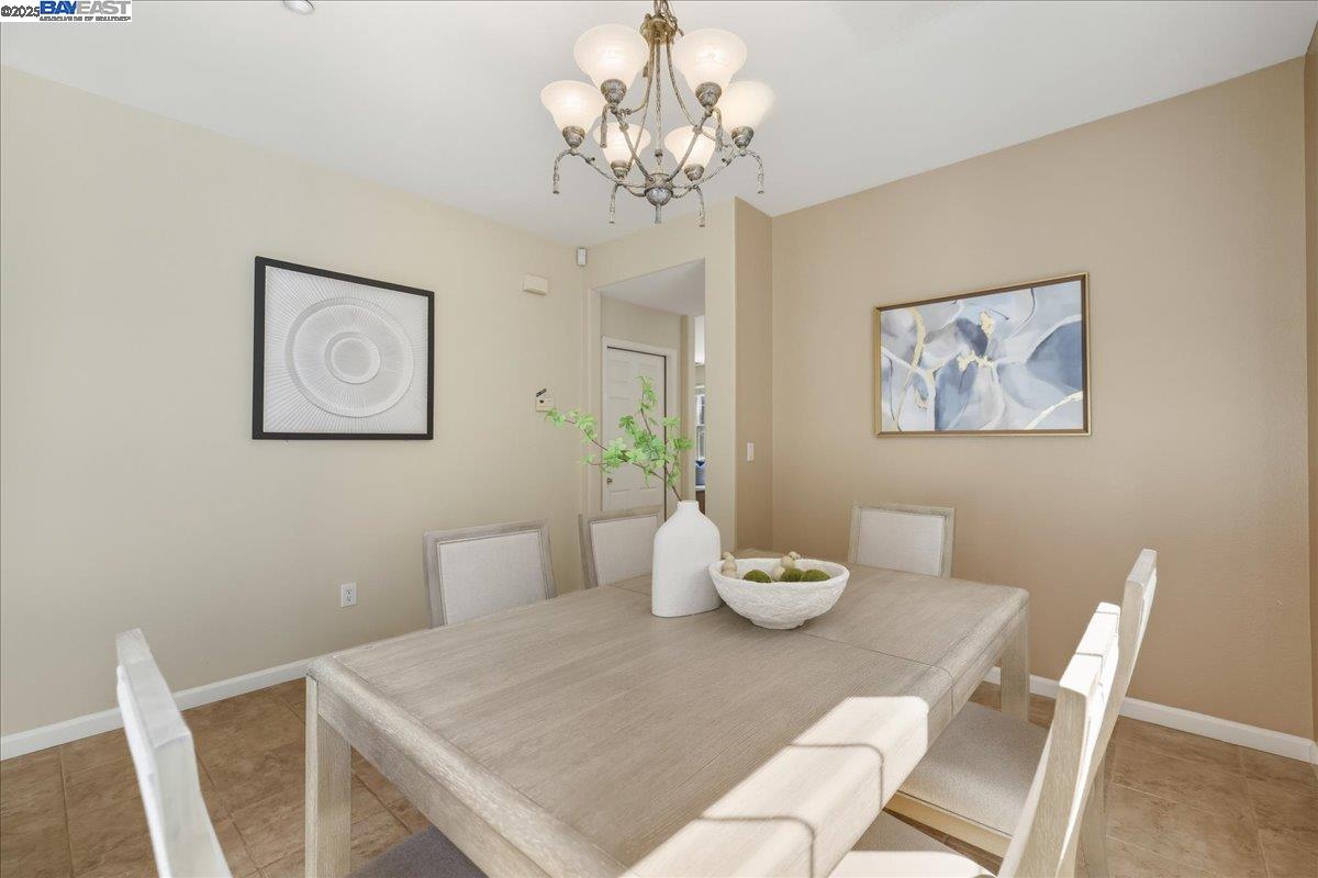 Detail Gallery Image 8 of 58 For 38393 Amaryllis Pl, Newark,  CA 94560 - 5 Beds | 3 Baths