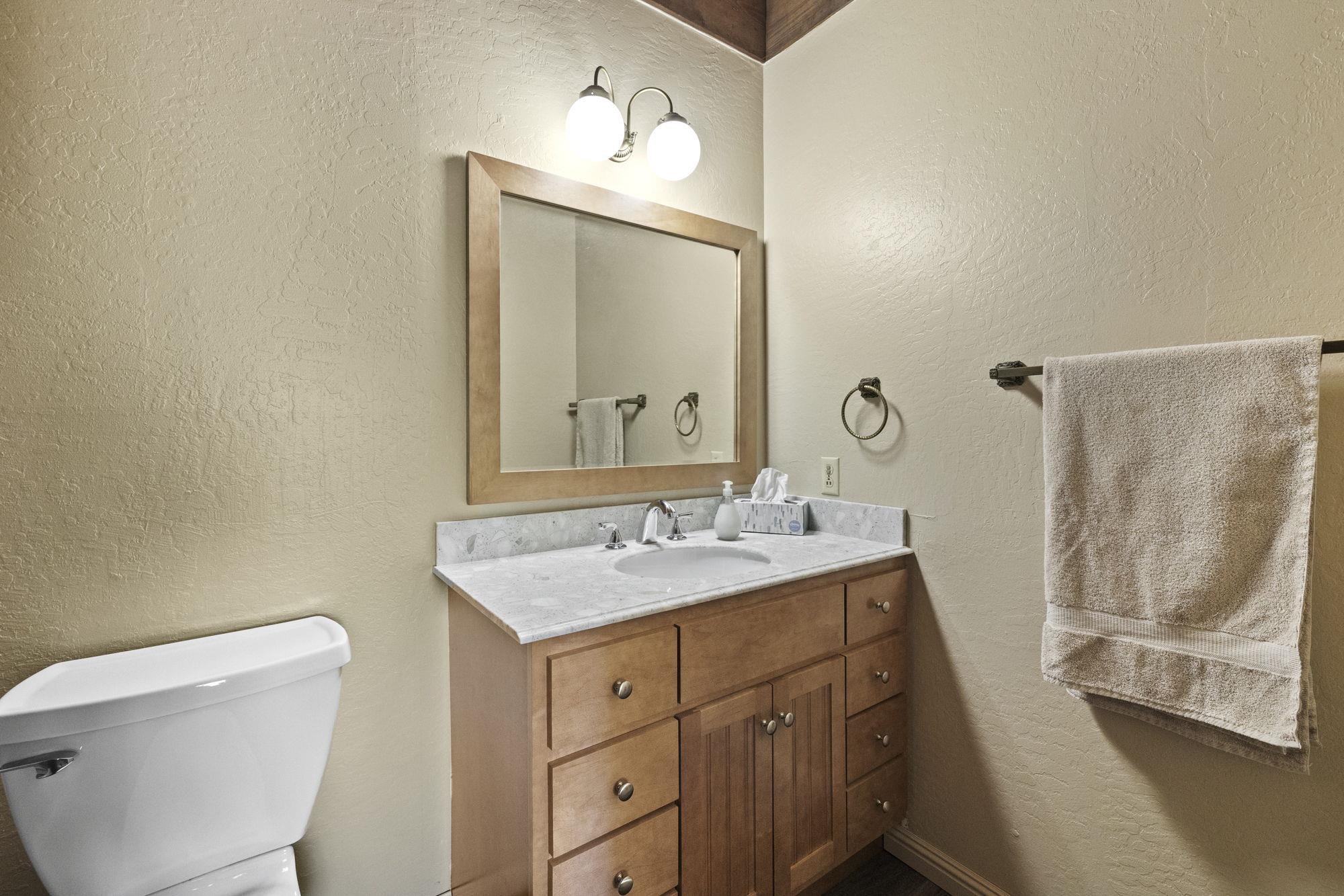 Detail Gallery Image 12 of 22 For 24018 Tuyu, Mi Wuk Village,  CA 95346 - 3 Beds | 2 Baths