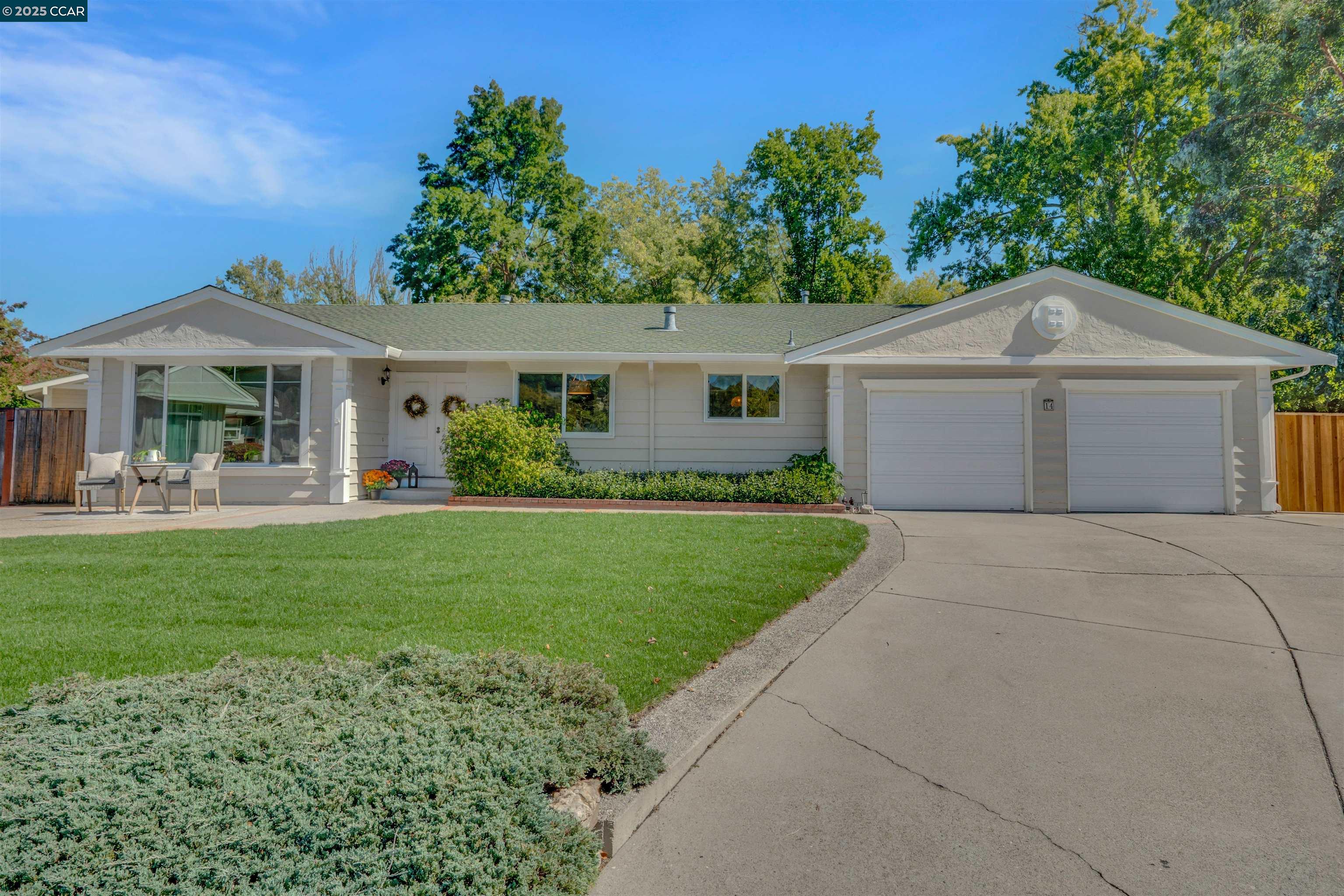 Front Image Thumbnail for CC41114145