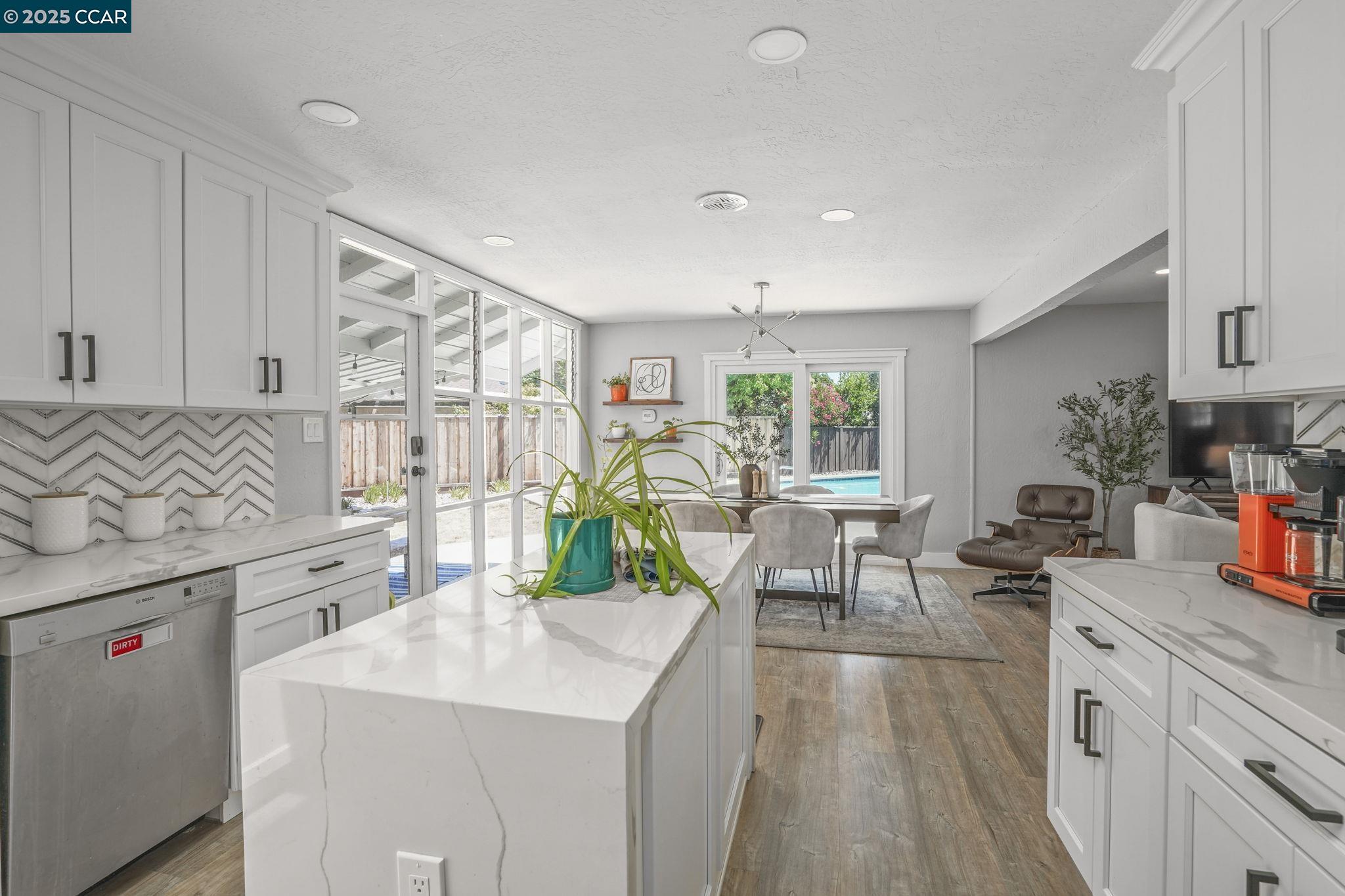 Detail Gallery Image 6 of 25 For 69 Fordham Ct, Pleasant Hill,  CA 94523 - 3 Beds | 2 Baths