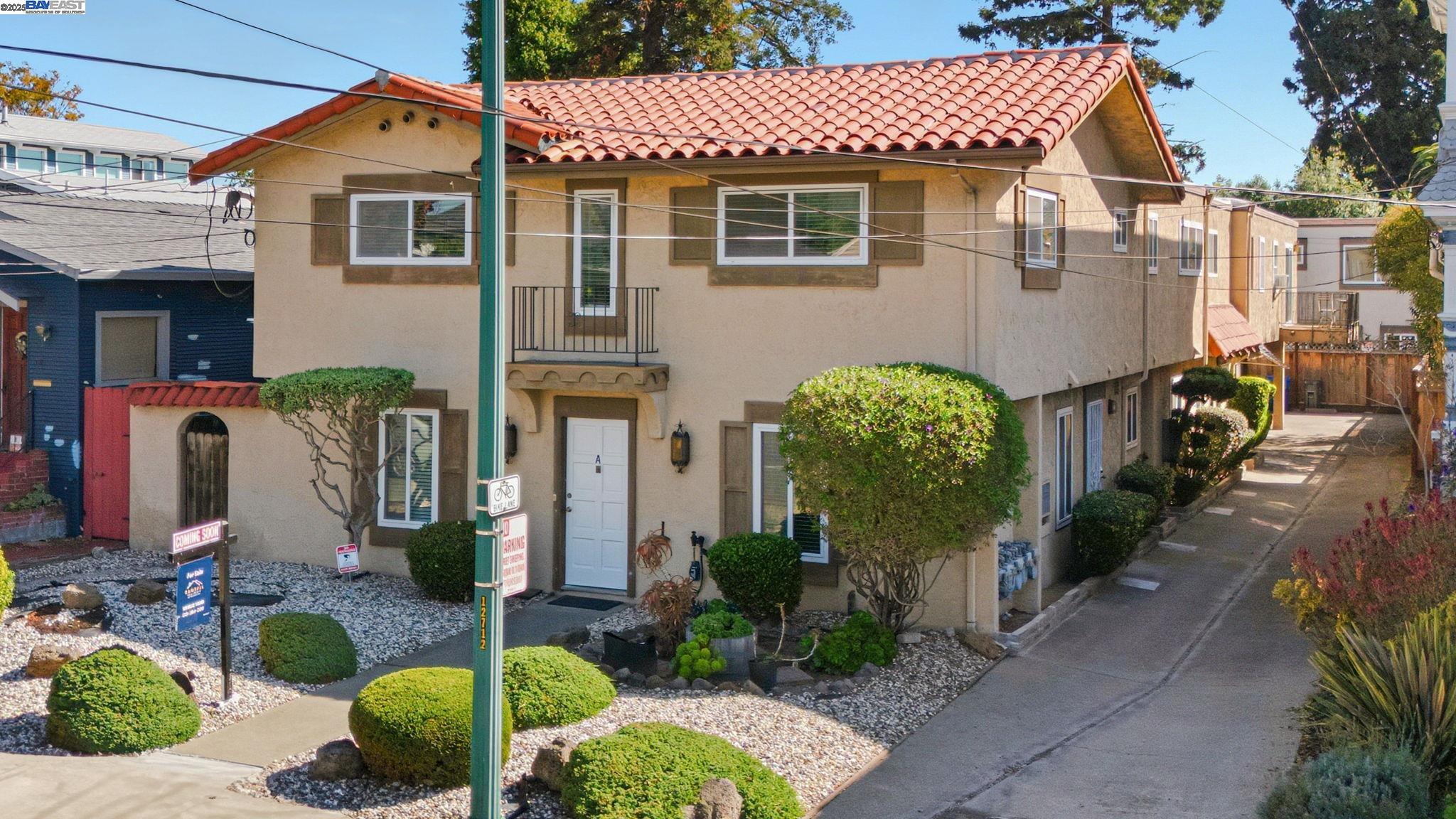 Detail Gallery Image 6 of 35 For 1210 Broadway a,  Alameda,  CA 94501 - 3 Beds | 2 Baths