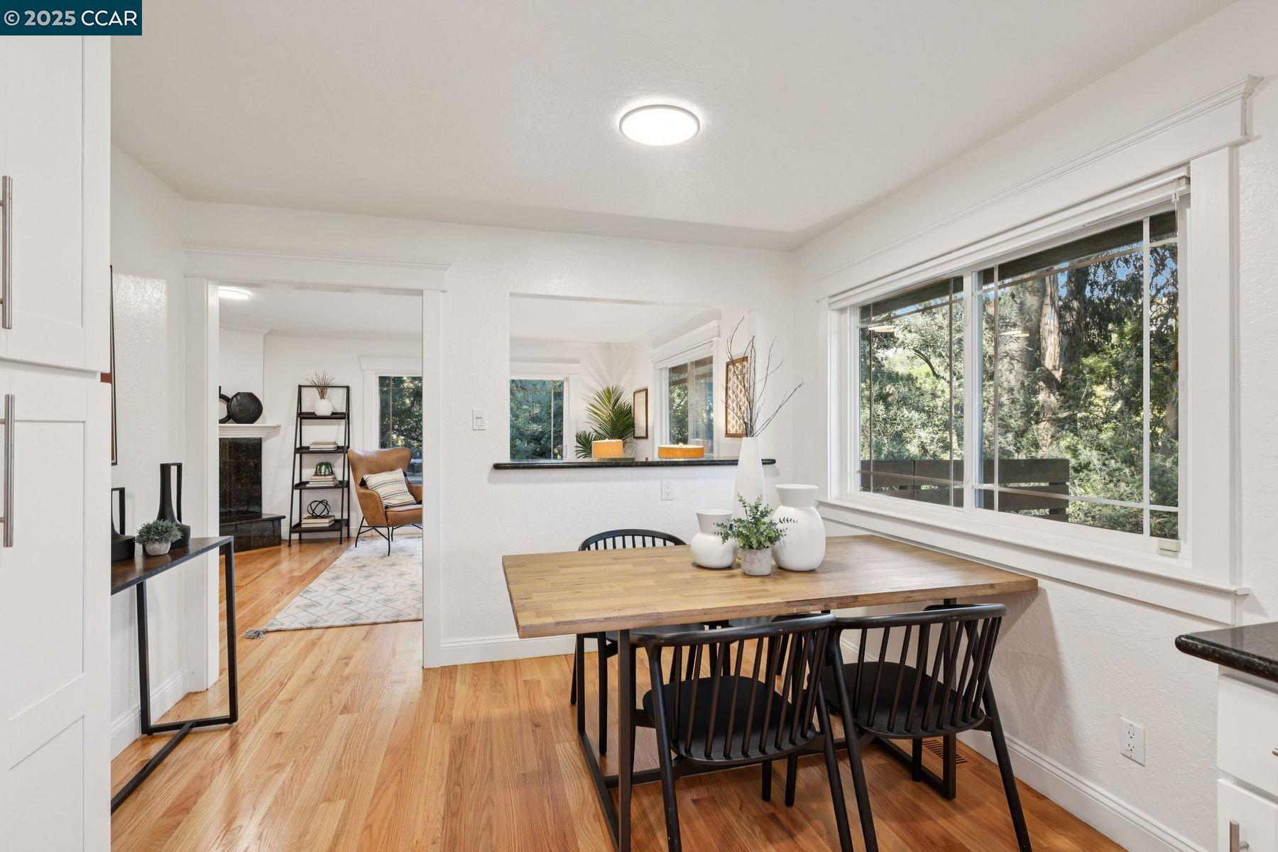 Detail Gallery Image 15 of 52 For 4449 Mattis Ct, Oakland,  CA 94619 - 3 Beds | 2/1 Baths