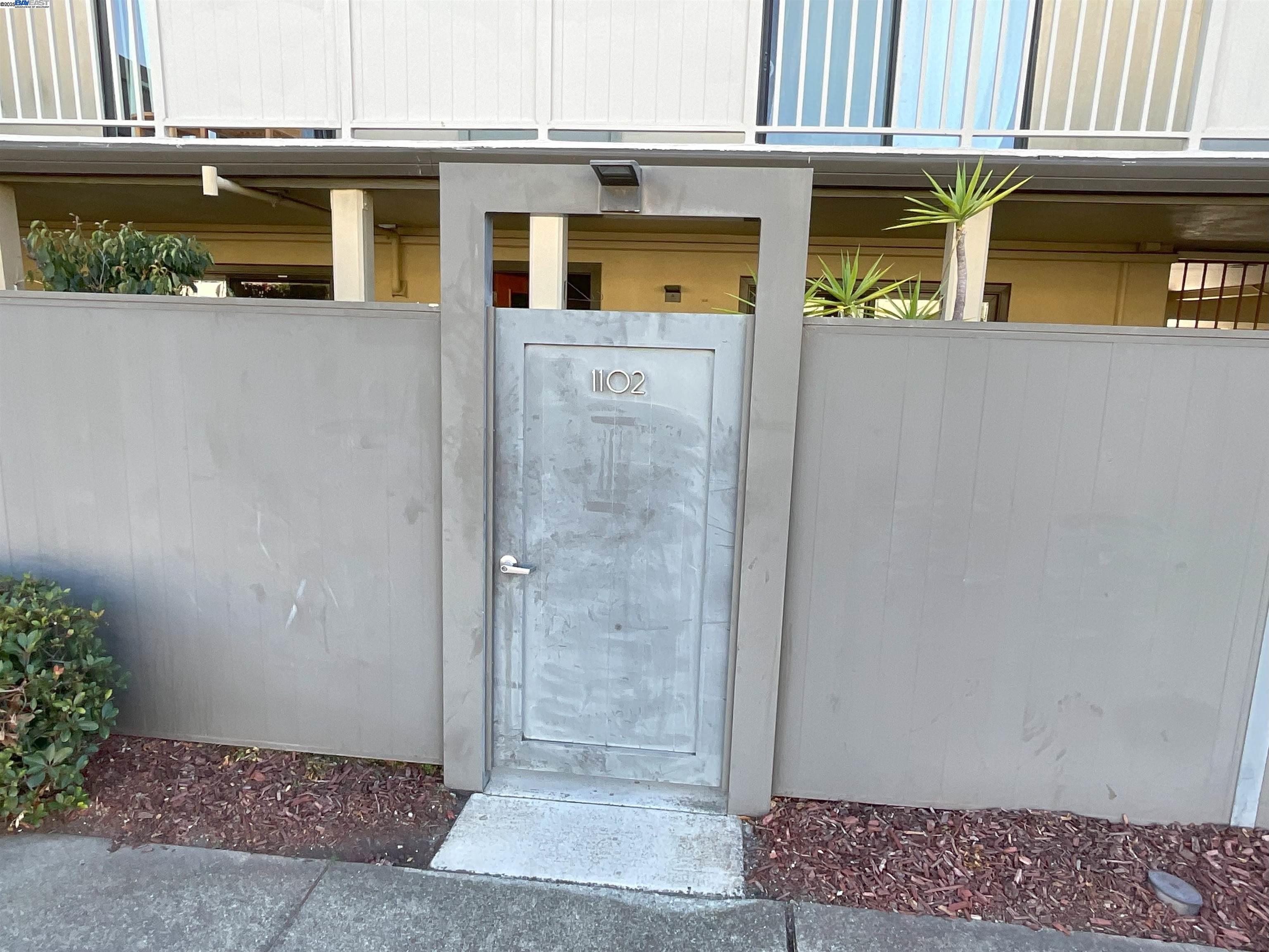 Detail Gallery Image 19 of 32 For 1102 Admiralty Ln, Foster City,  CA 94404 - 1 Beds | 1 Baths