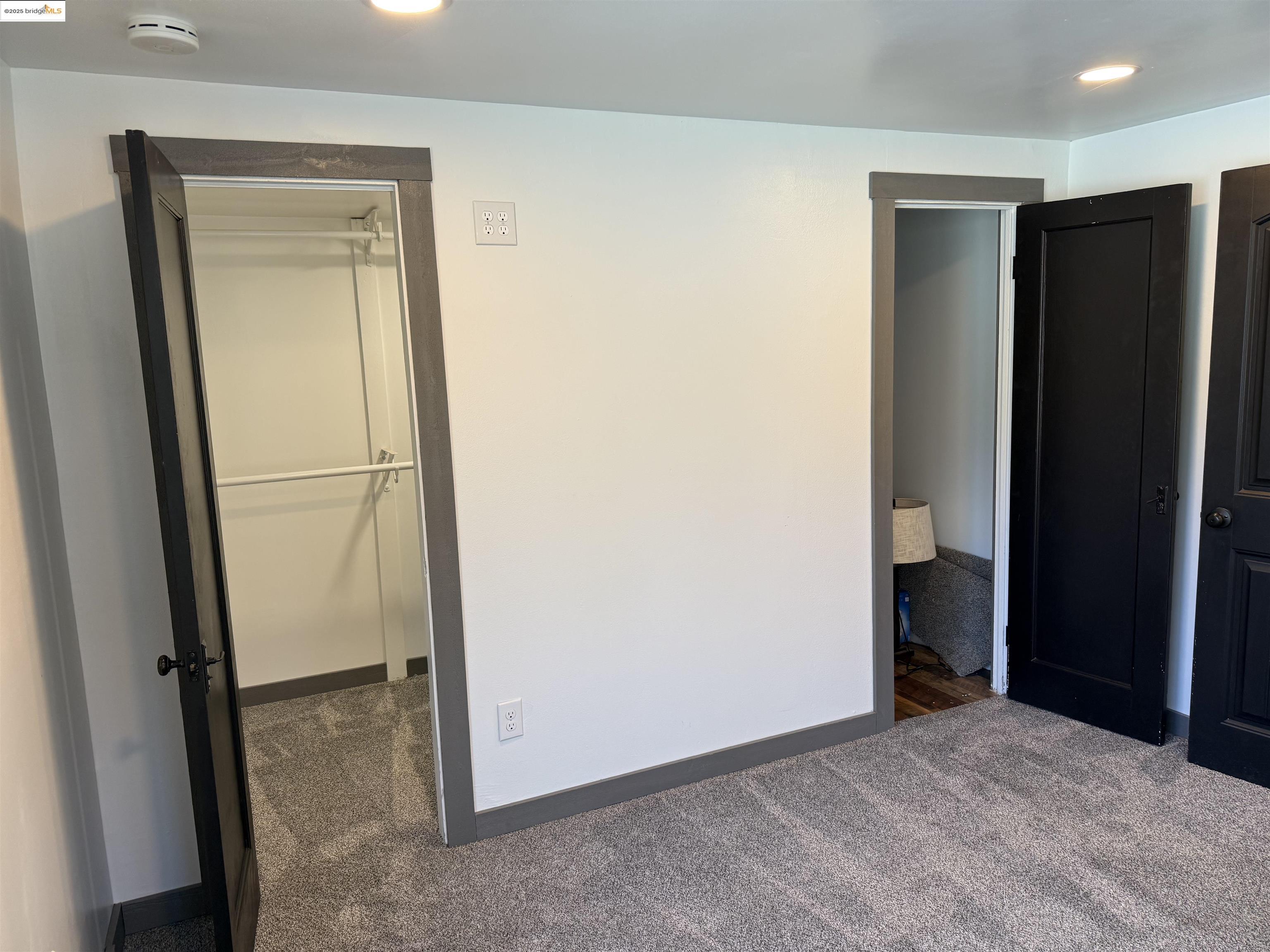 Detail Gallery Image 12 of 26 For 10221 Von Kleiben Rd, Sonora,  CA 95370 - 2 Beds | 2 Baths