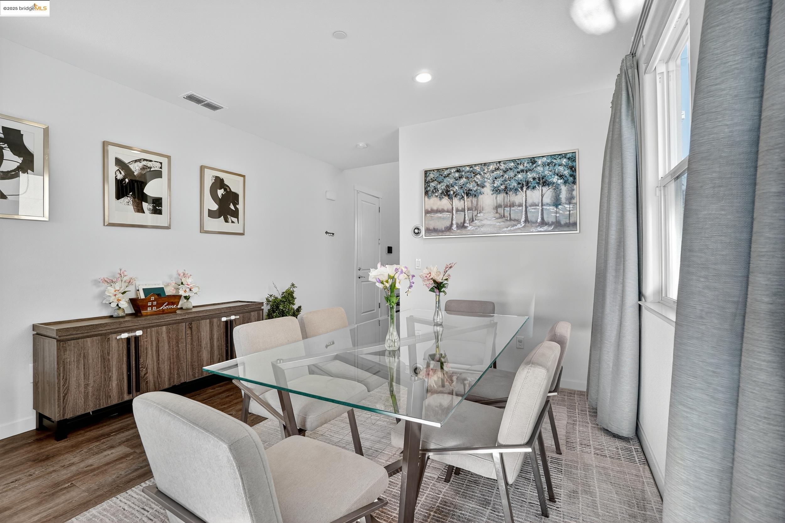 Detail Gallery Image 18 of 48 For 2794 Lily Court, Antioch,  CA 94531 - 4 Beds | 3 Baths