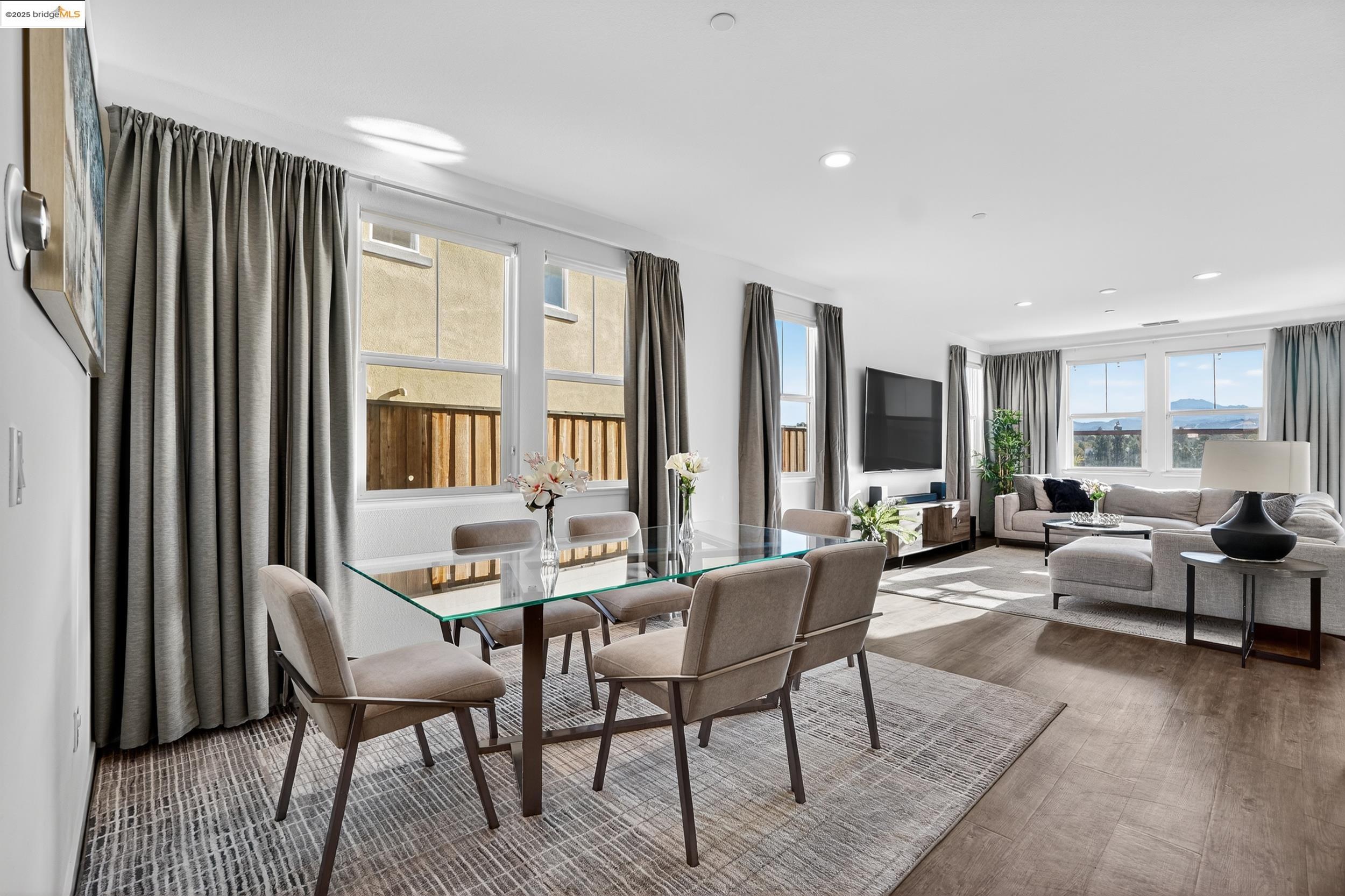 Detail Gallery Image 10 of 48 For 2794 Lily Court, Antioch,  CA 94531 - 4 Beds | 3 Baths