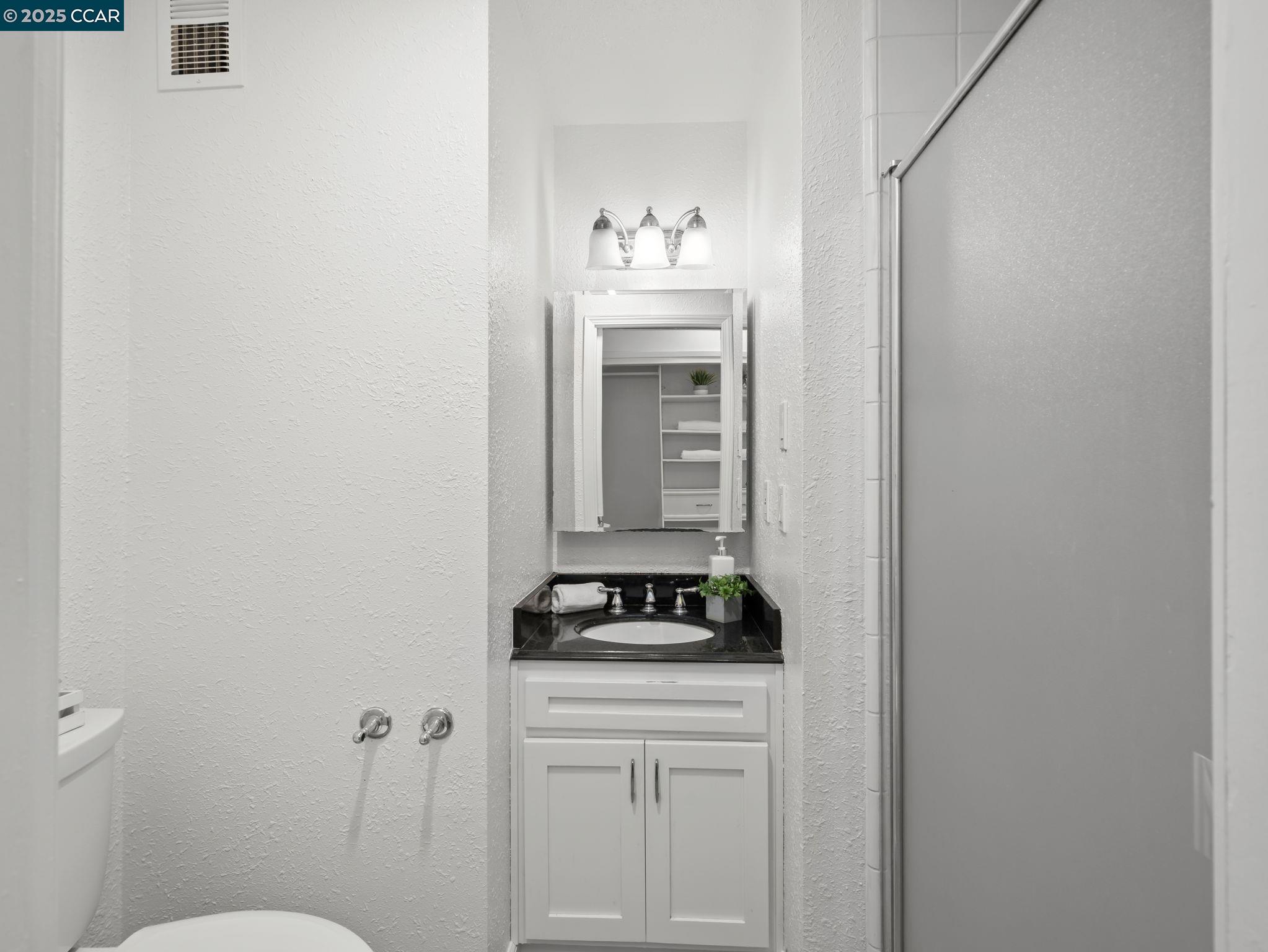 Detail Gallery Image 14 of 29 For 200 El Dorado Ave #17,  Danville,  CA 94526 - 2 Beds | 2 Baths