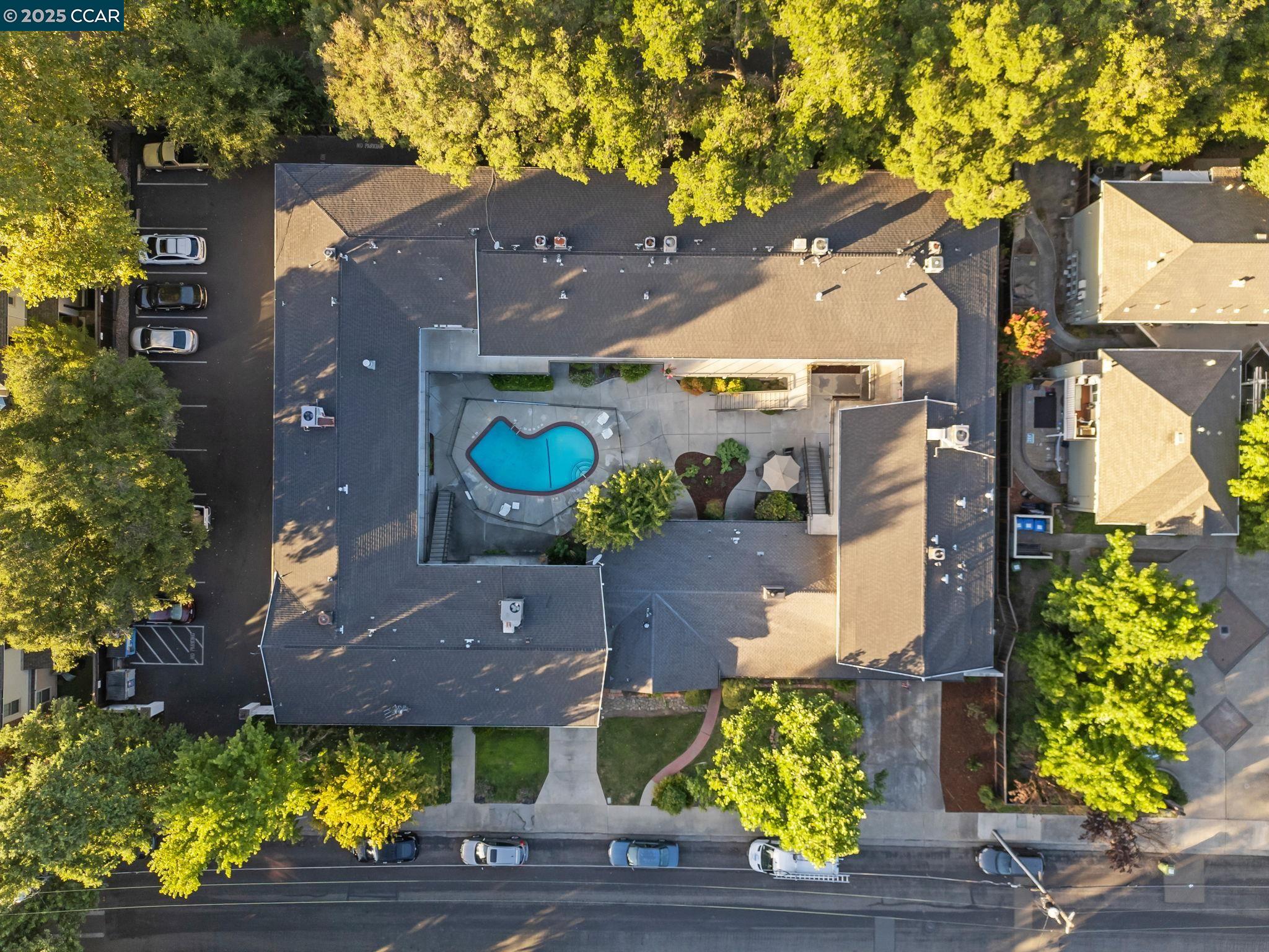 Detail Gallery Image 27 of 29 For 200 El Dorado Ave #17,  Danville,  CA 94526 - 2 Beds | 2 Baths