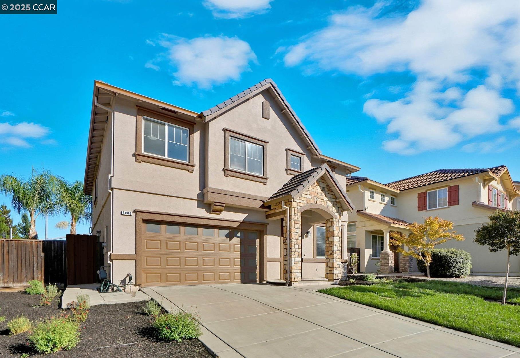 Front Image Thumbnail for CC41114189