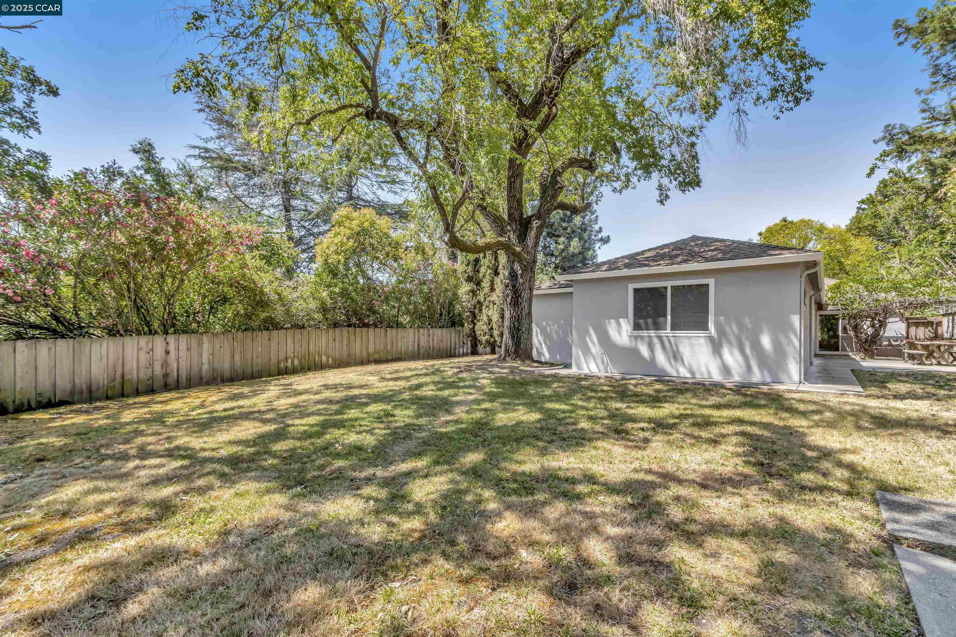 Detail Gallery Image 23 of 28 For 520 Dawkins Dr, Lafayette,  CA 94549 - 4 Beds | 2/1 Baths