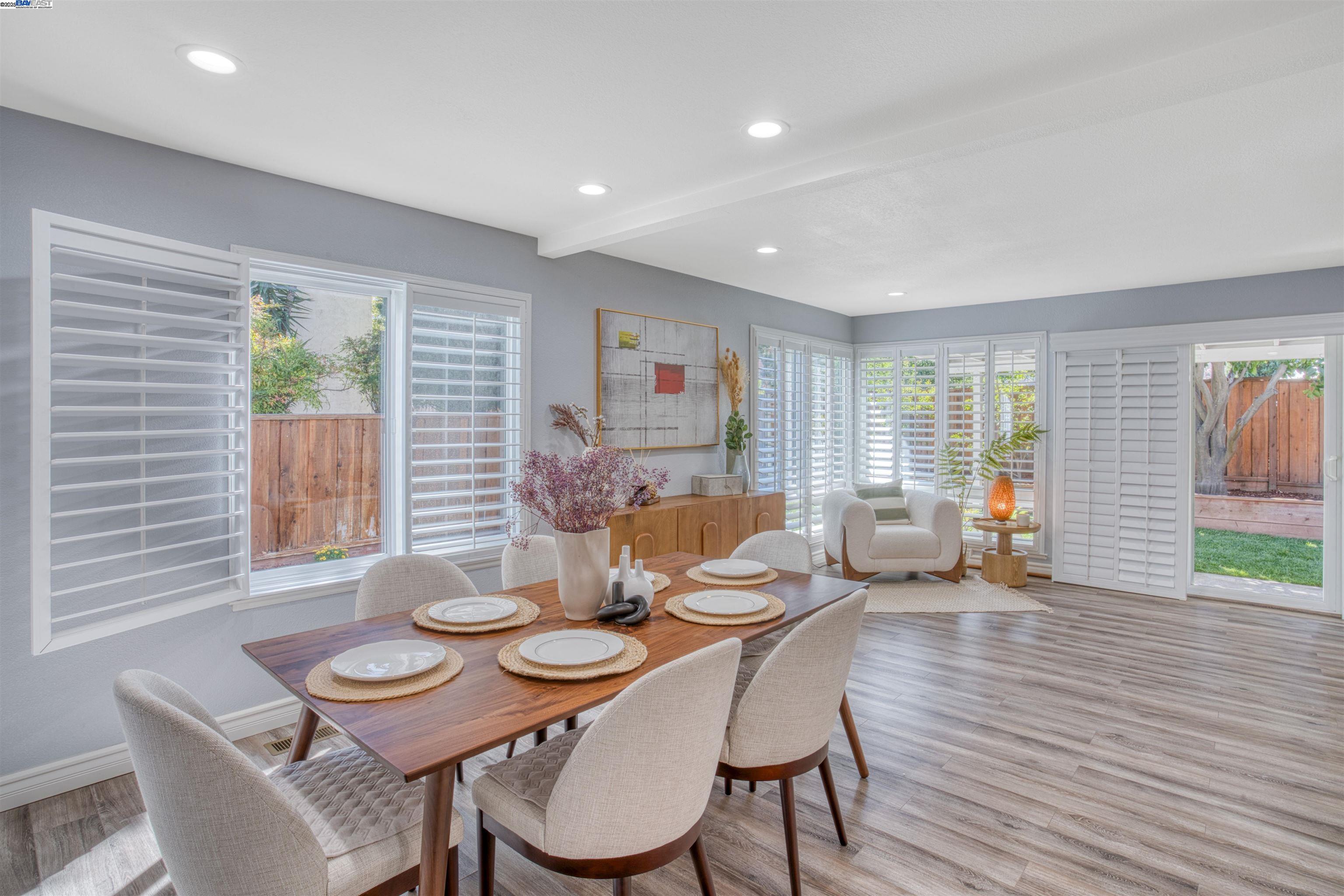 Detail Gallery Image 10 of 60 For 228 Prague Drive, San Jose,  CA 95119 - 5 Beds | 3/1 Baths