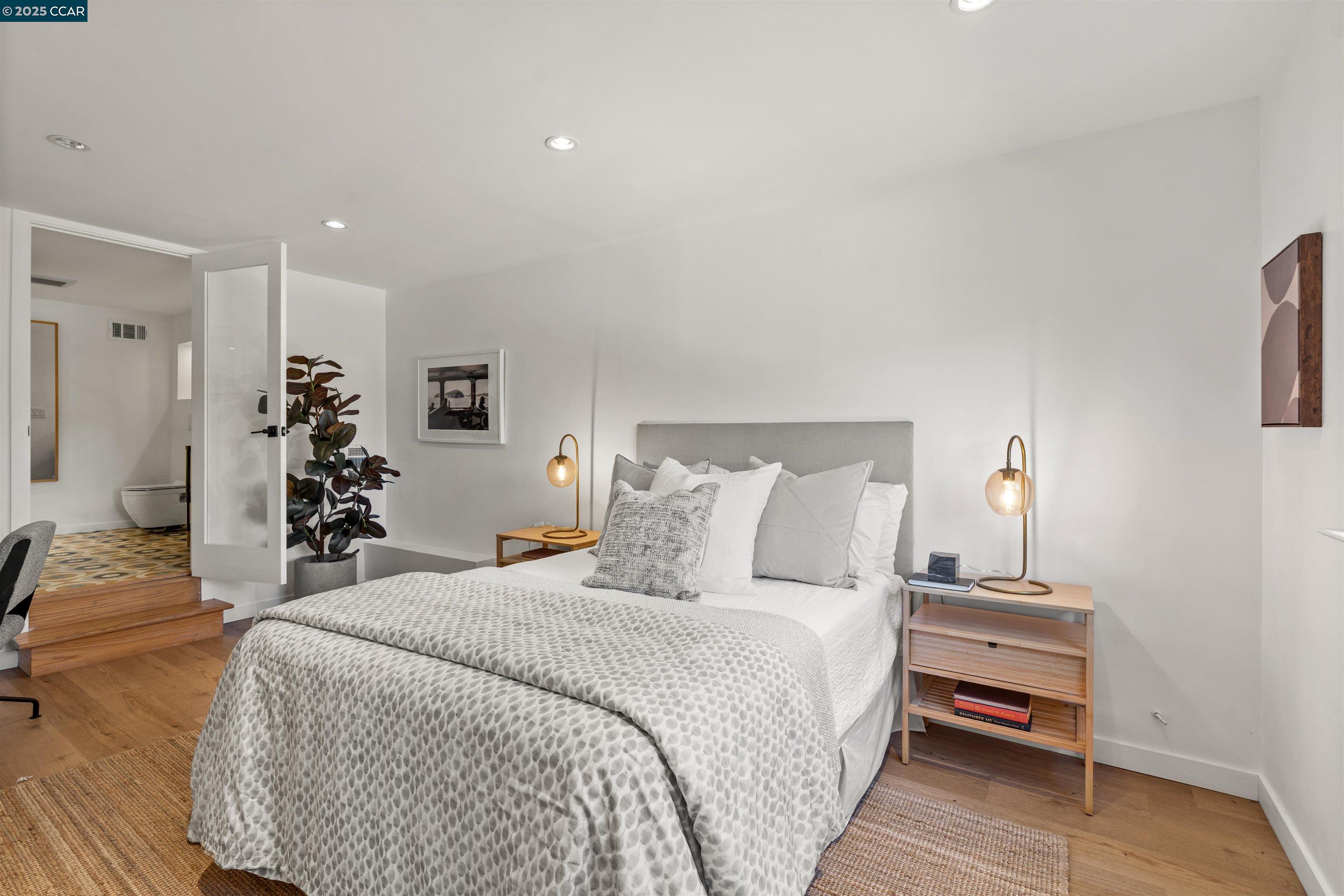 Detail Gallery Image 47 of 54 For 5915 Alhambra, Oakland,  CA 94611-2227 - 4 Beds | 3 Baths