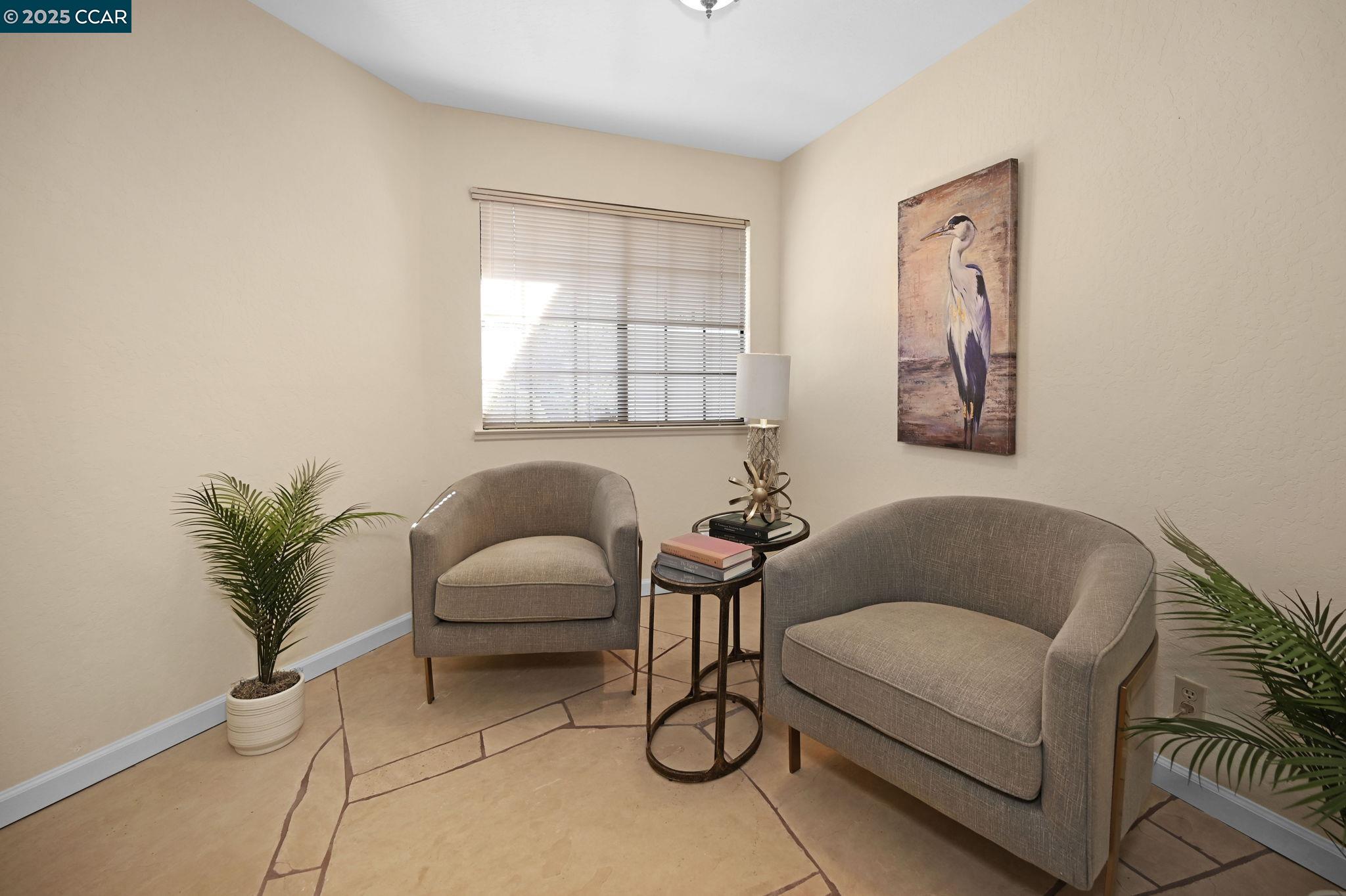 Detail Gallery Image 10 of 46 For 1075 Irwin Court, Concord,  CA 94518 - 4 Beds | 3 Baths