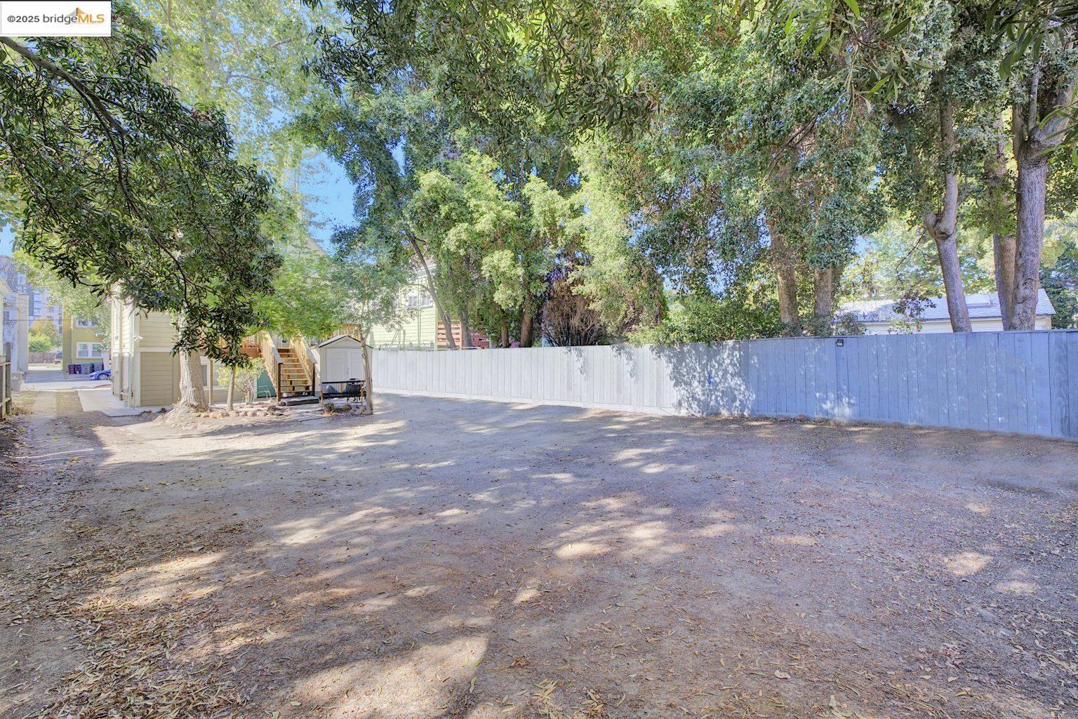 Detail Gallery Image 34 of 41 For 3830 Clarke St, Oakland,  CA 94609 - – Beds | – Baths