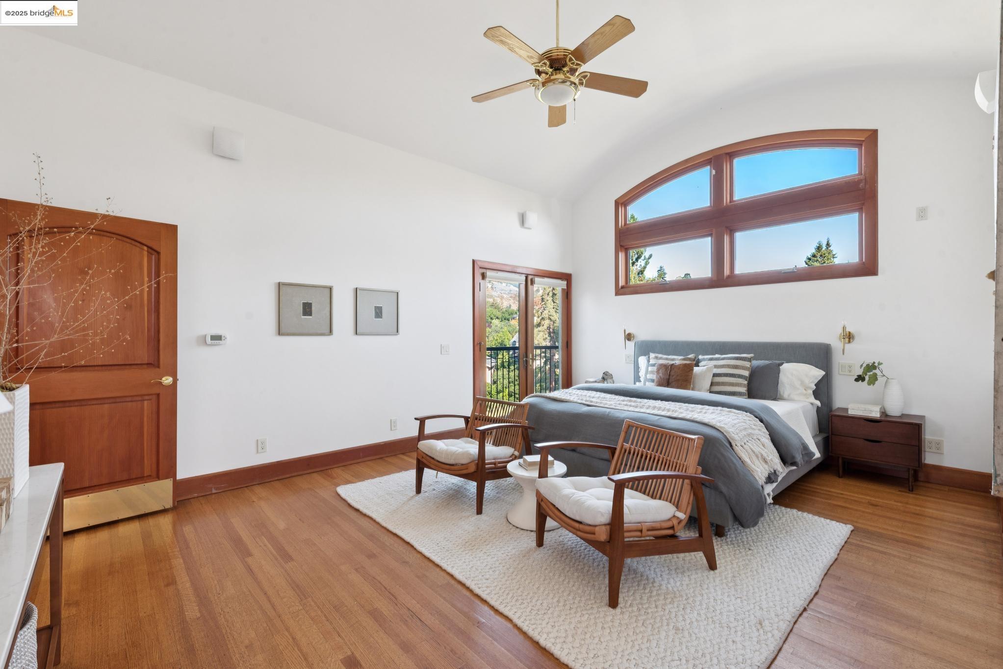 Detail Gallery Image 34 of 60 For 6148 Ocean View Dr, Oakland,  CA 94618 - 3 Beds | 3/2 Baths