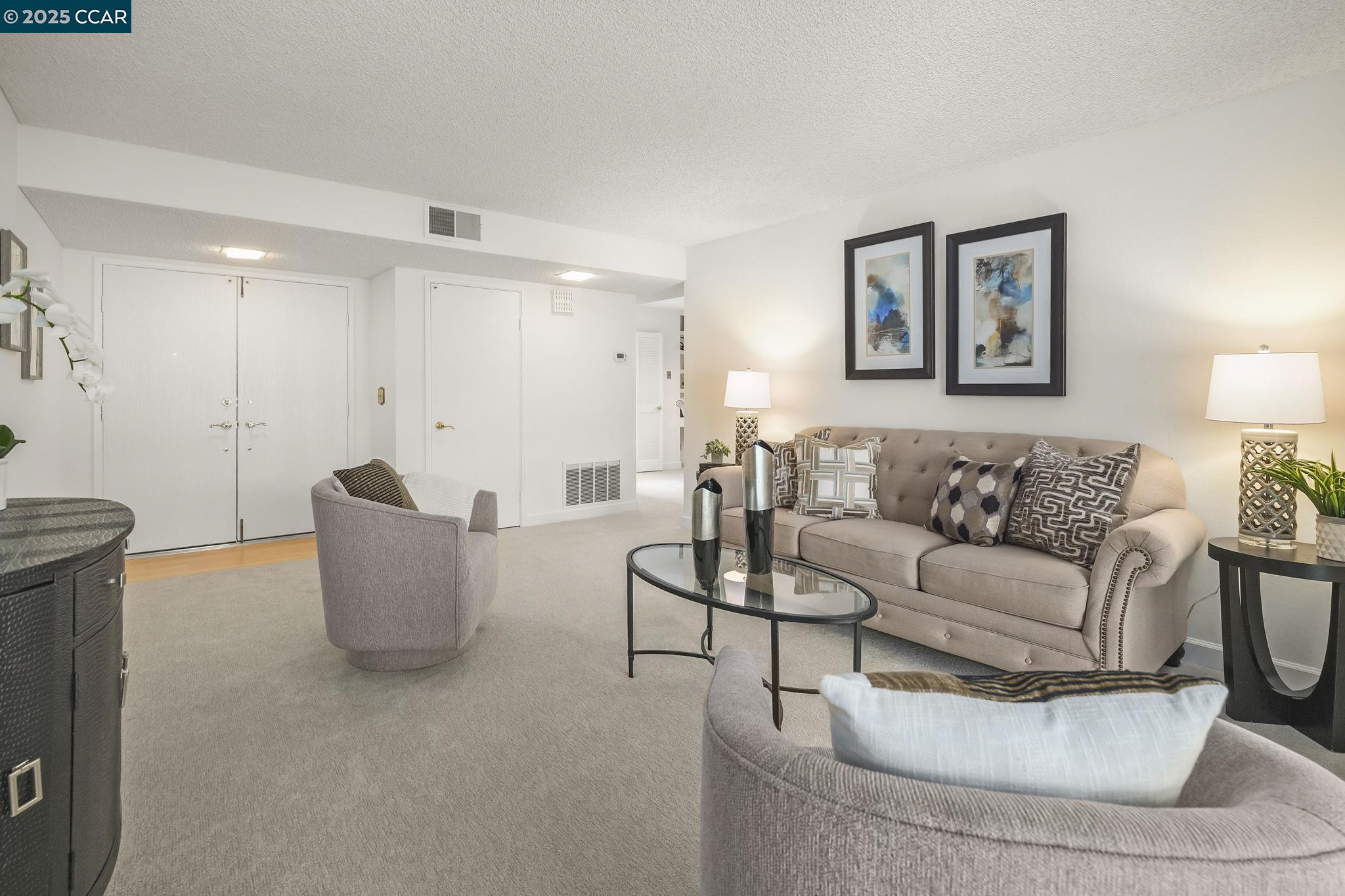 Photo #7: 41114215 Listing: Photo #7