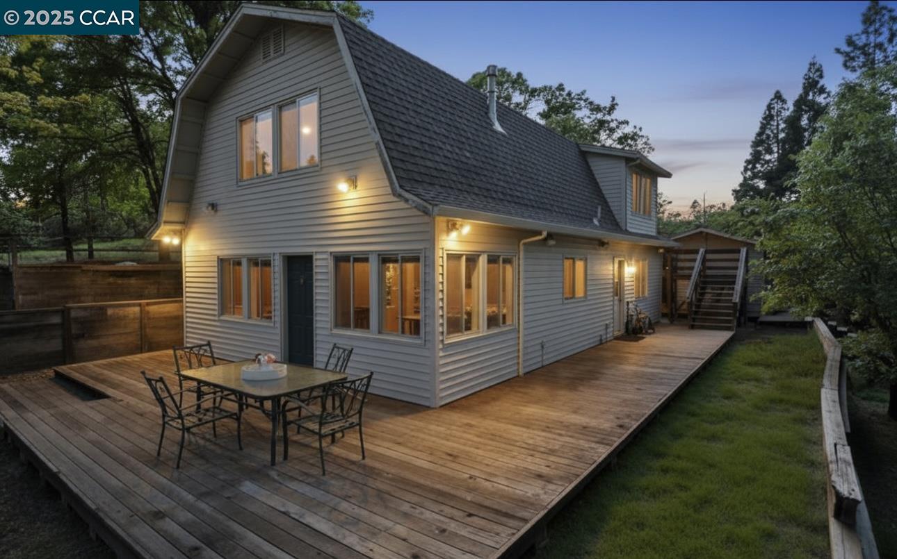 Detail Gallery Image 2 of 30 For 9687 Manzanita Way, Coulterville,  CA 95311 - 3 Beds | 2 Baths