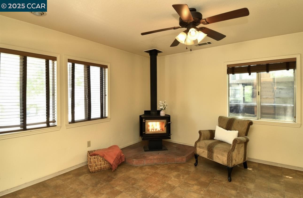 Detail Gallery Image 16 of 30 For 9687 Manzanita Way, Coulterville,  CA 95311 - 3 Beds | 2 Baths