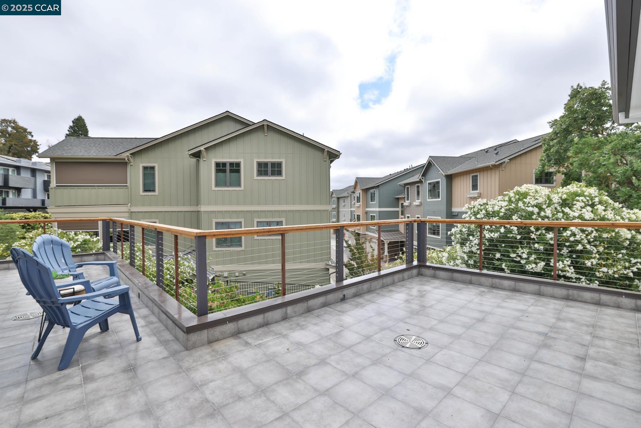 Detail Gallery Image 22 of 35 For 946 Risa Rd #B,  Lafayette,  CA 94549 - 3 Beds | 2 Baths