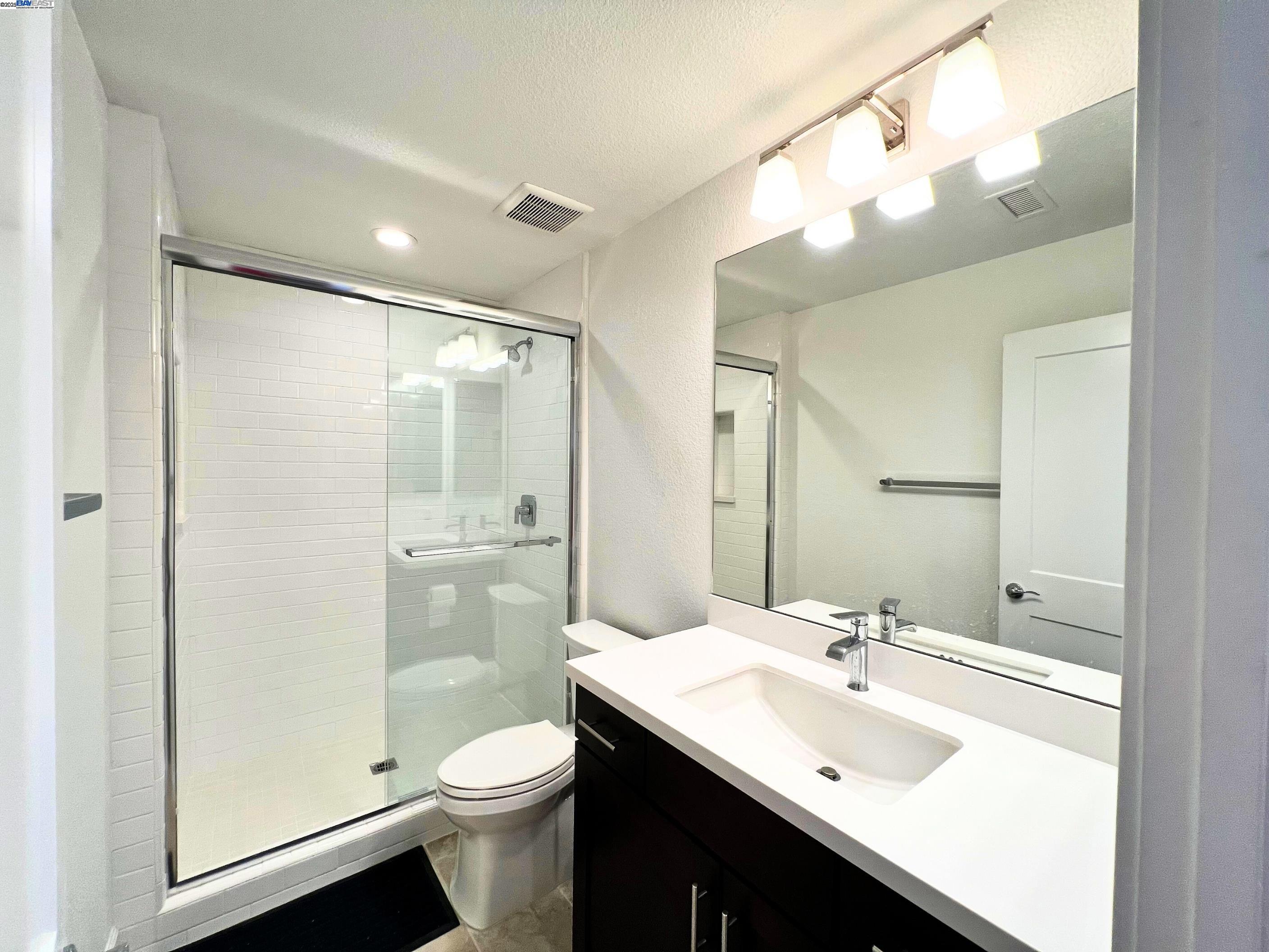 Detail Gallery Image 45 of 60 For 290 Waterside Pl, Bethel Island,  CA 94511 - 4 Beds | 4/2 Baths