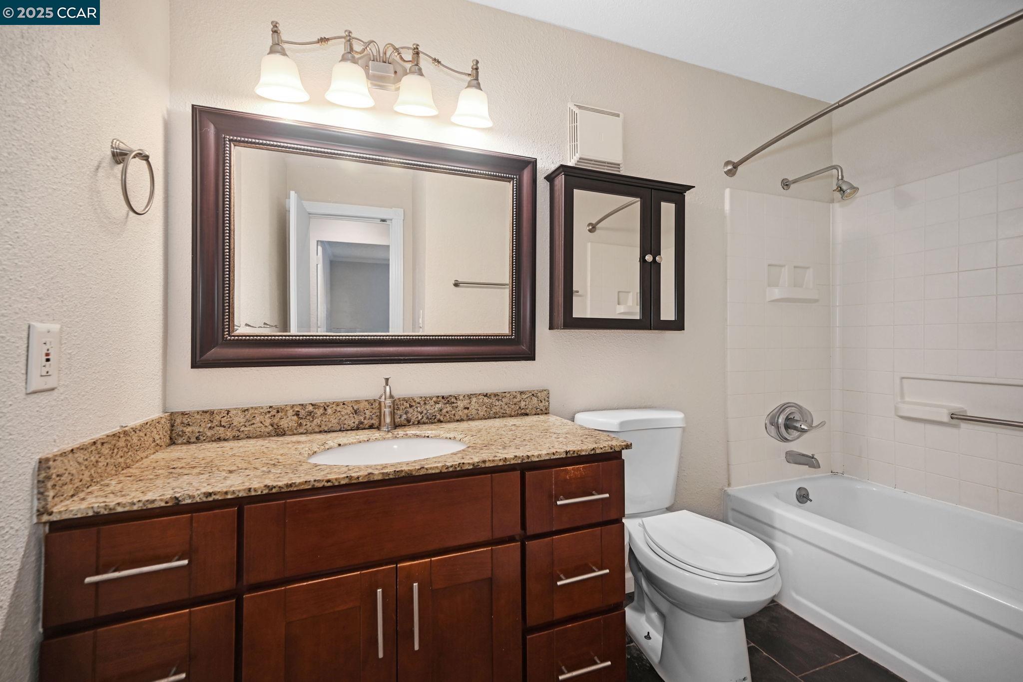 Photo #15: 41114227 Listing: Photo #15