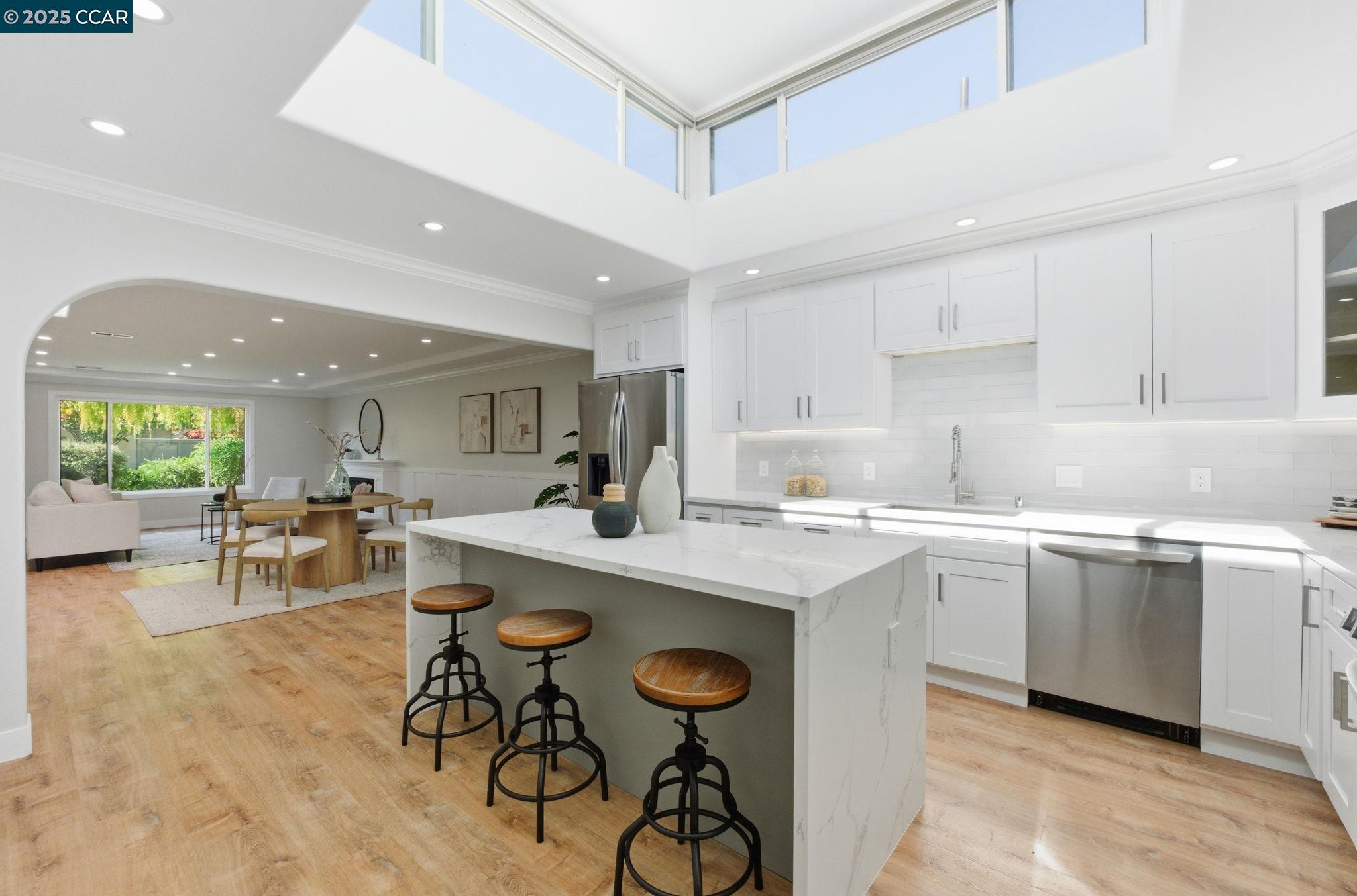 Photo #2: 41114244 Listing 
