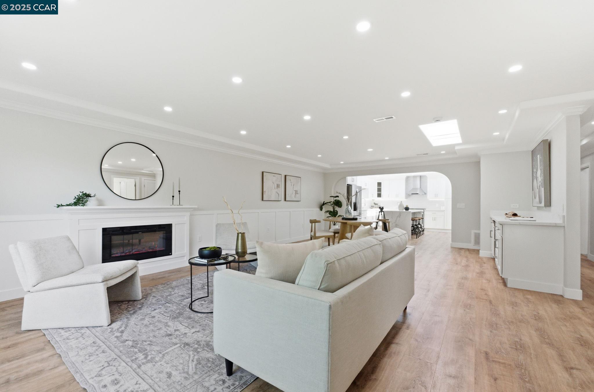 Photo #4: 41114244 Listing: Photo #4