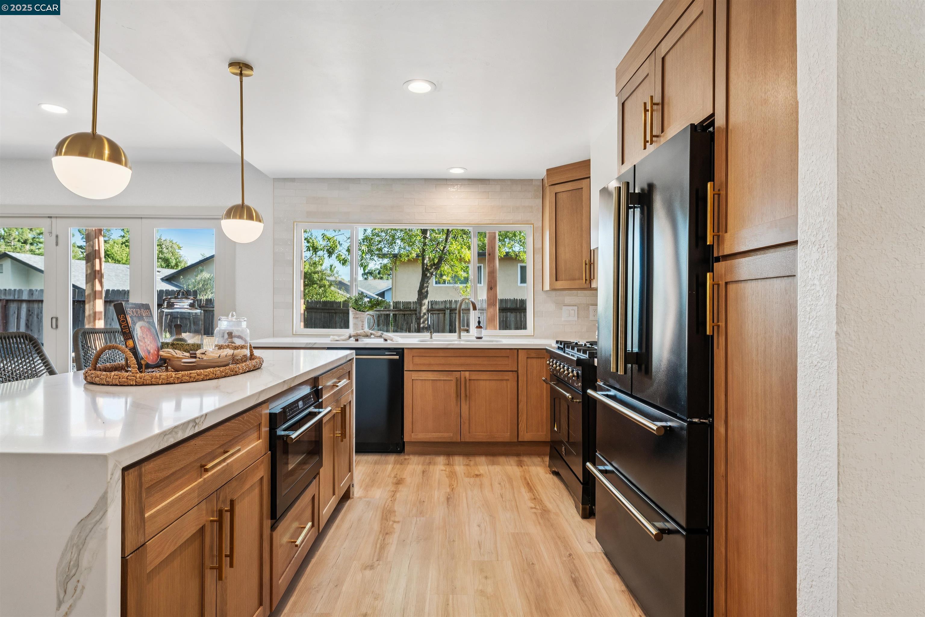 Detail Gallery Image 14 of 57 For 6 San Pedro Pl, San Ramon,  CA 94583 - 5 Beds | 3 Baths