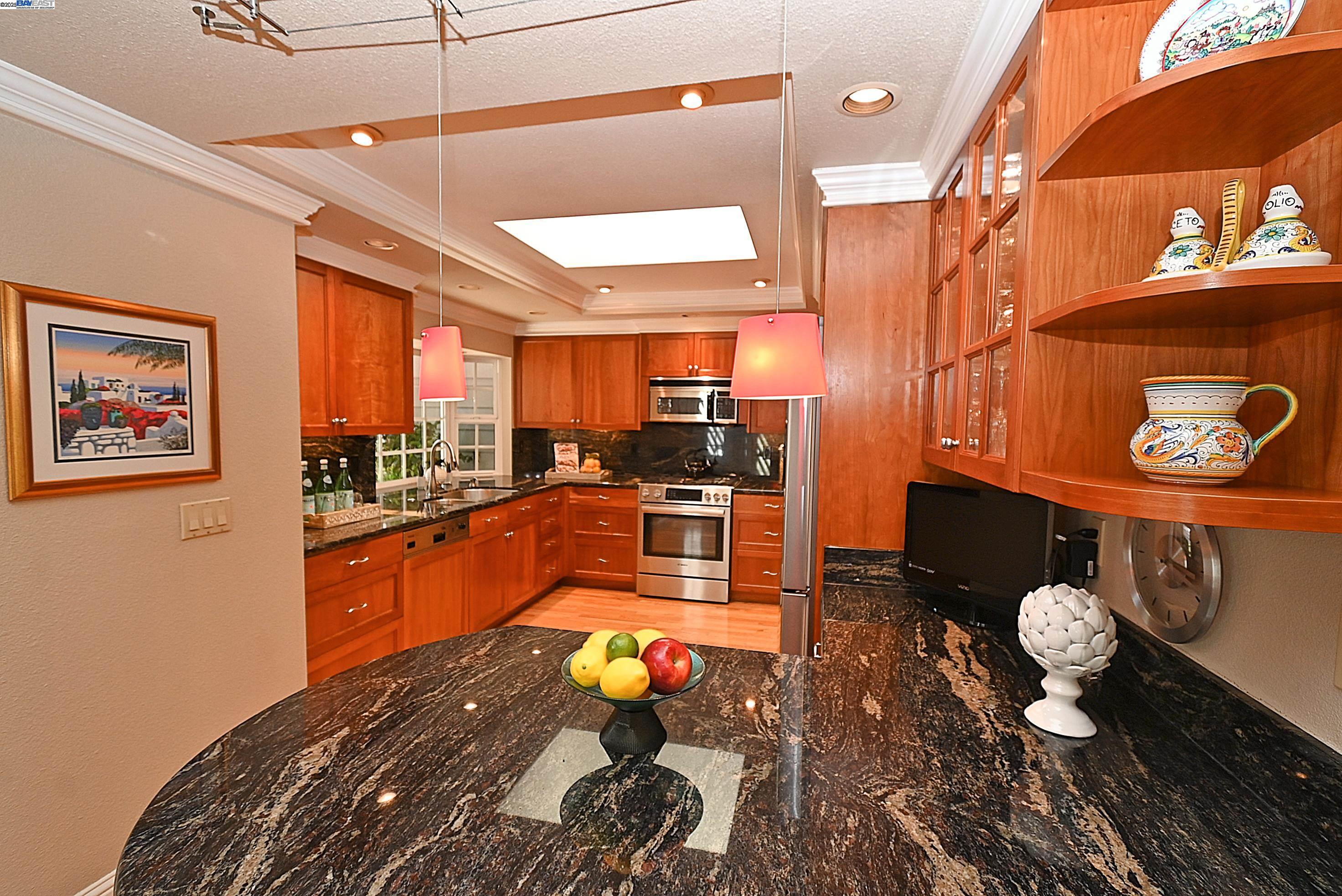 Photo #8: 41114251 Listing: Photo #8