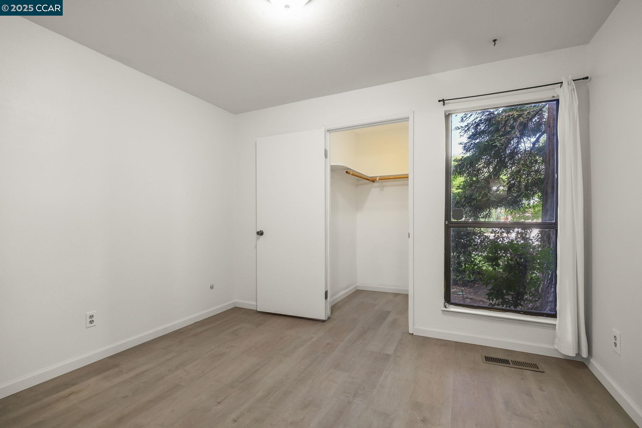 Photo #11: 41114271 Listing: Photo #11