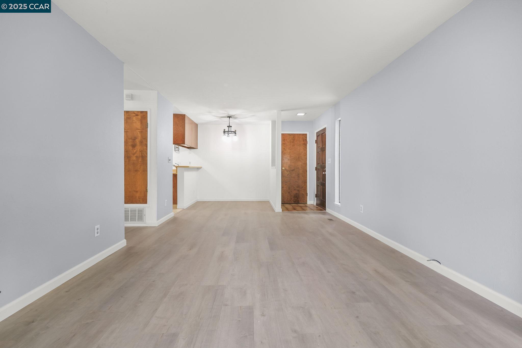 Photo #7: 41114271 Listing: Photo #7