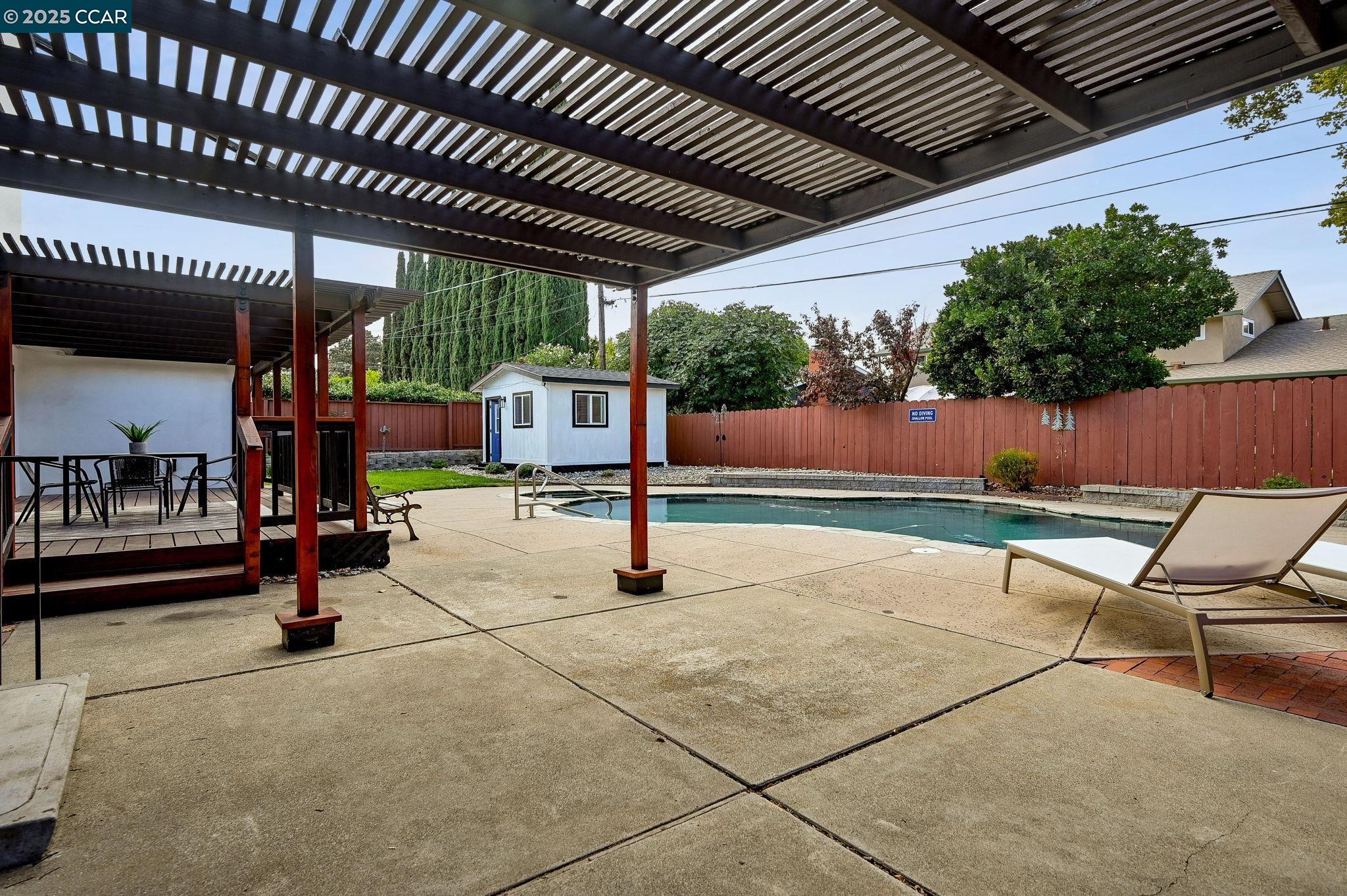 Detail Gallery Image 25 of 29 For 903 Dartmouth Way, Concord,  CA 94518 - 4 Beds | 2 Baths