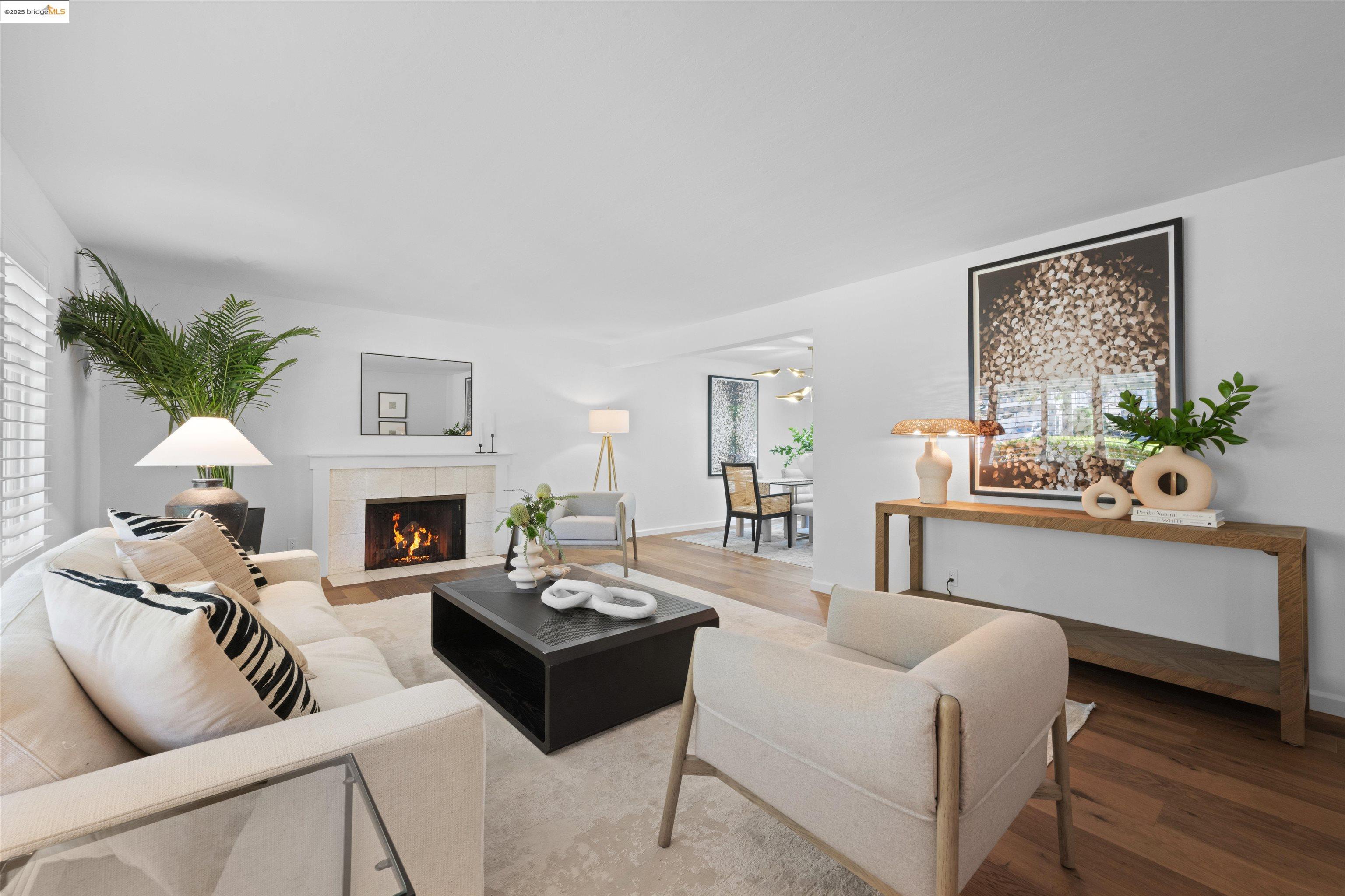 Front Image Thumbnail for EB41114283