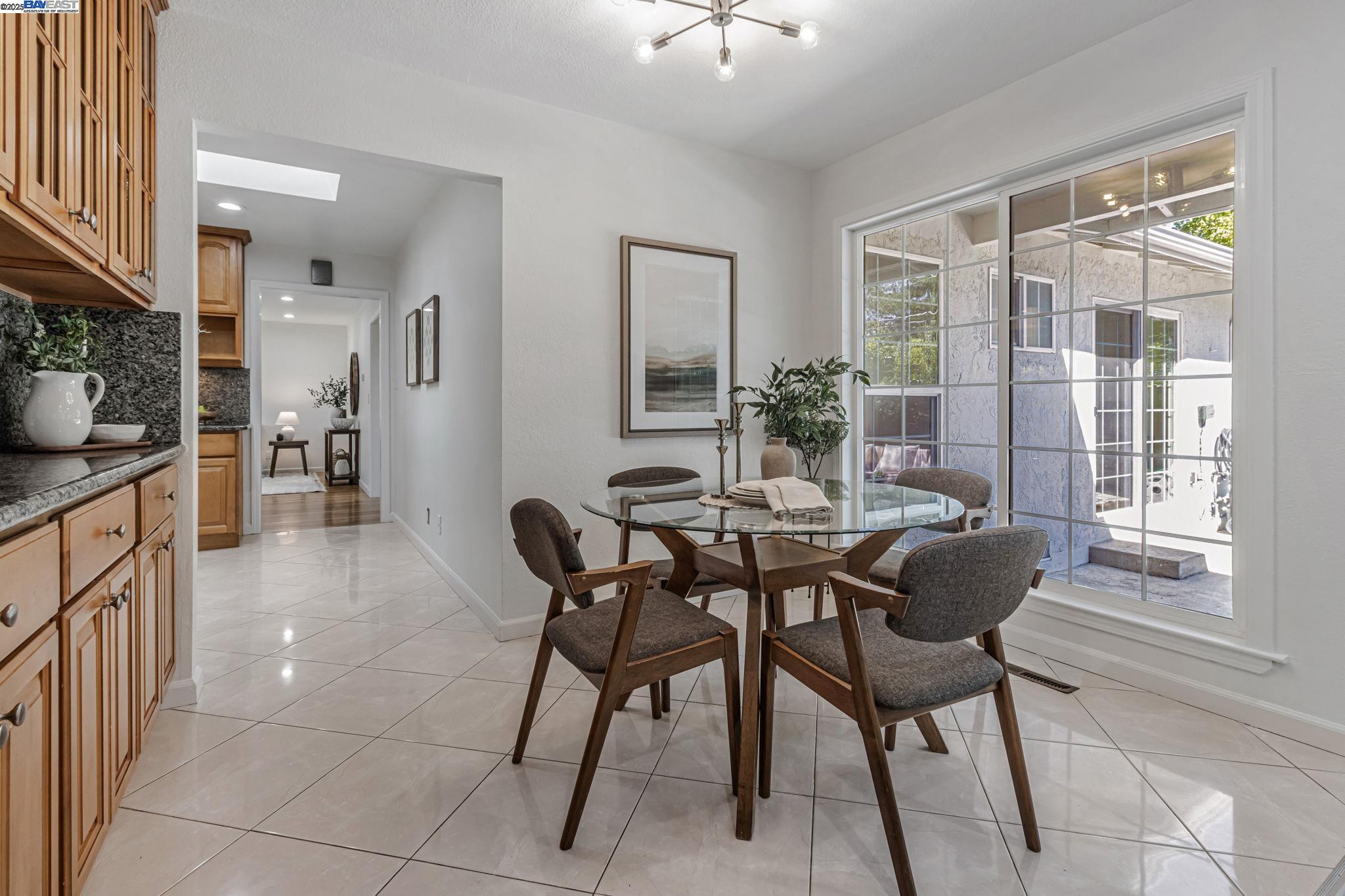 Detail Gallery Image 16 of 37 For 1768 Karameos Ct, Sunnyvale,  CA 94087 - 4 Beds | 2 Baths