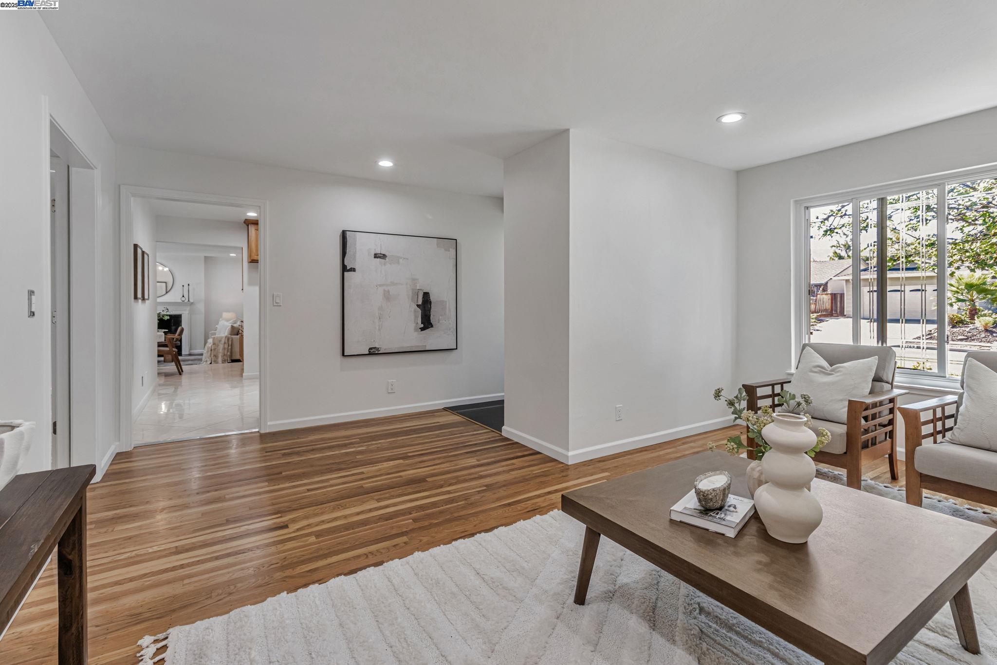 Detail Gallery Image 10 of 37 For 1768 Karameos Ct, Sunnyvale,  CA 94087 - 4 Beds | 2 Baths