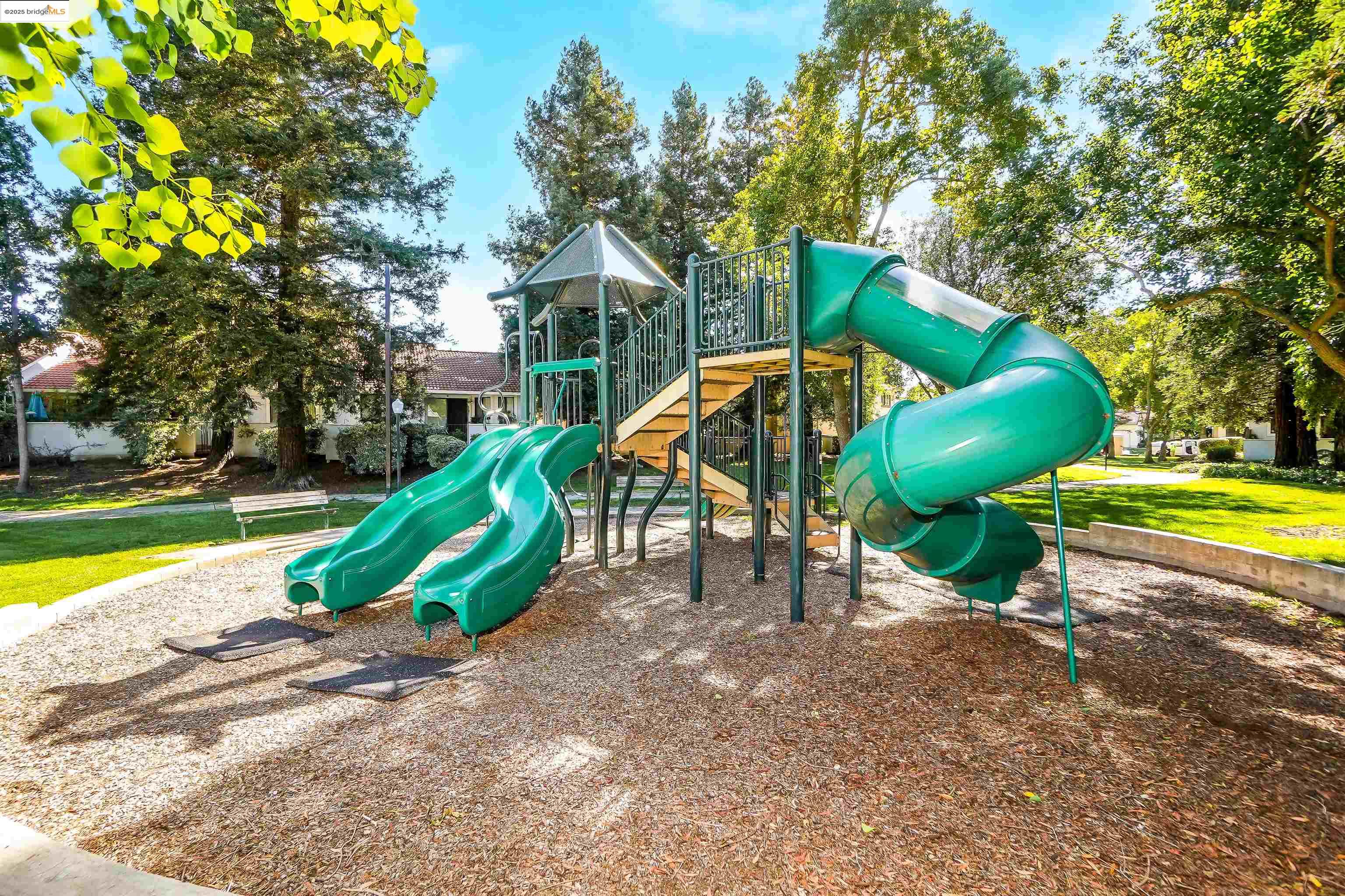 Detail Gallery Image 51 of 59 For 4844 Mulqueeney Cmn, Livermore,  CA 94551 - 3 Beds | 2/1 Baths