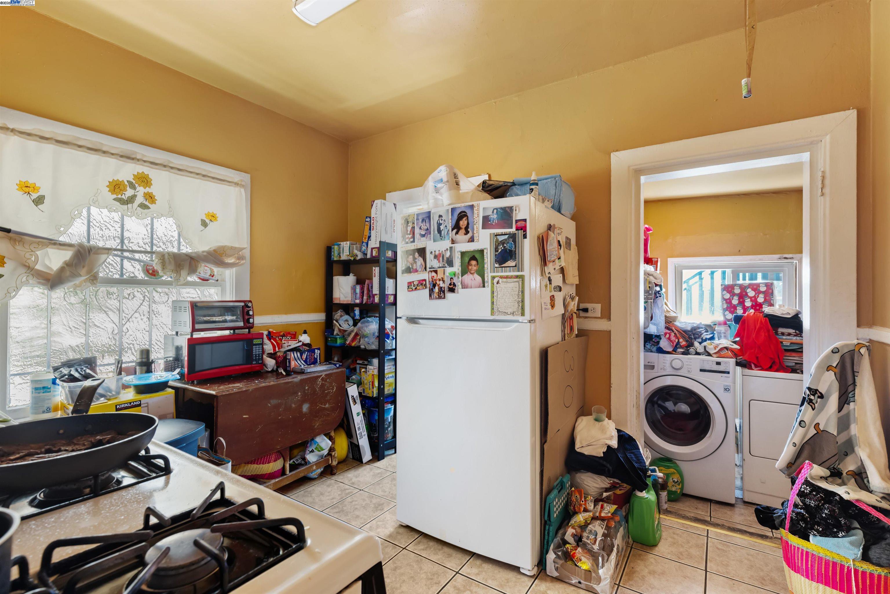 Detail Gallery Image 11 of 31 For 845 Isabella Street, Oakland,  CA 94607 - – Beds | – Baths