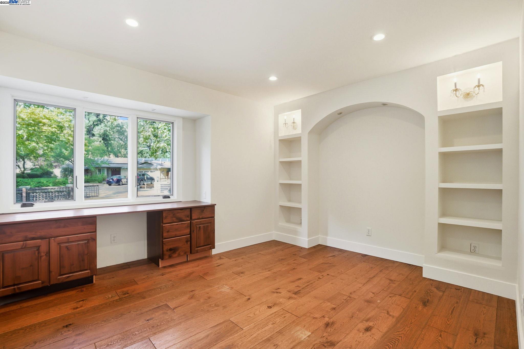 Detail Gallery Image 18 of 49 For , Danville,  CA 94526 - 4 Beds | 2/1 Baths