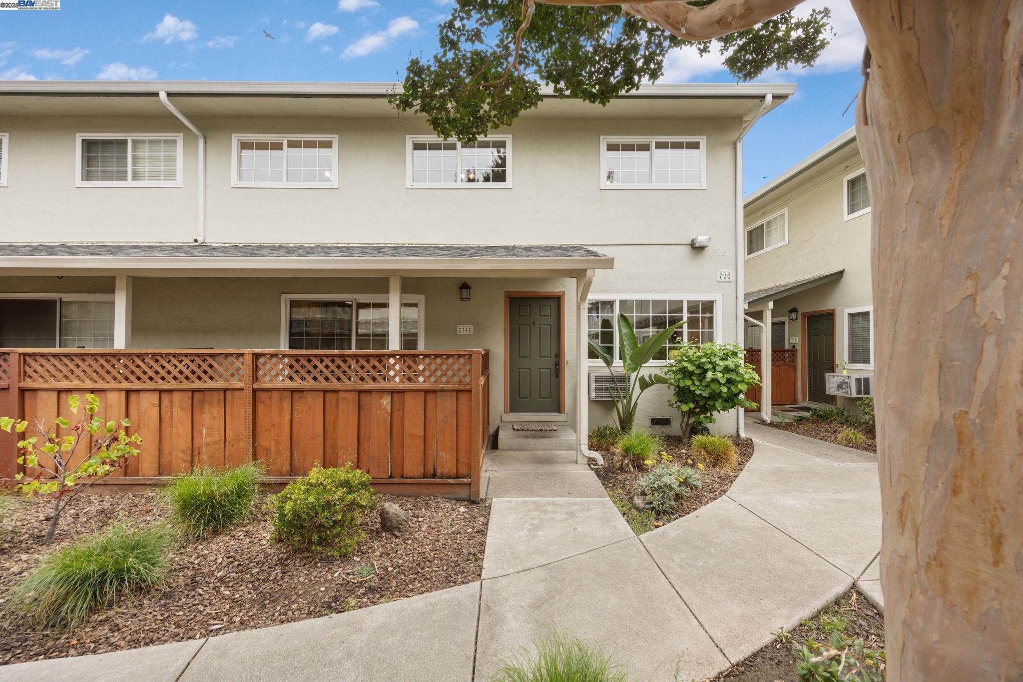 Photo #2: 41114299 Listing 