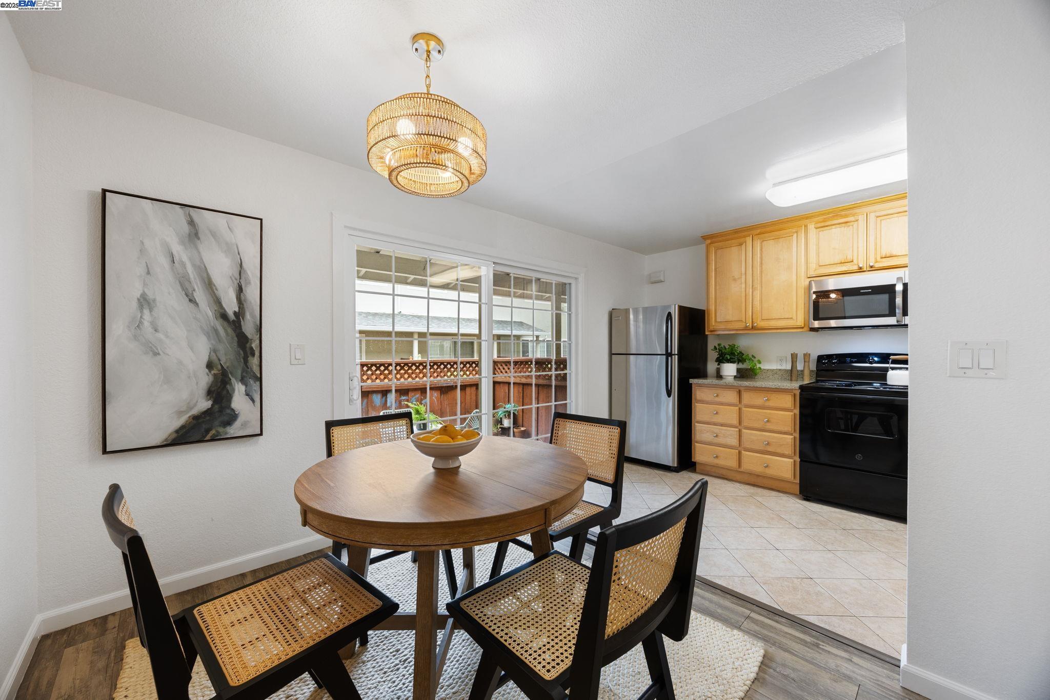 Photo #8: 41114299 Listing: Photo #8