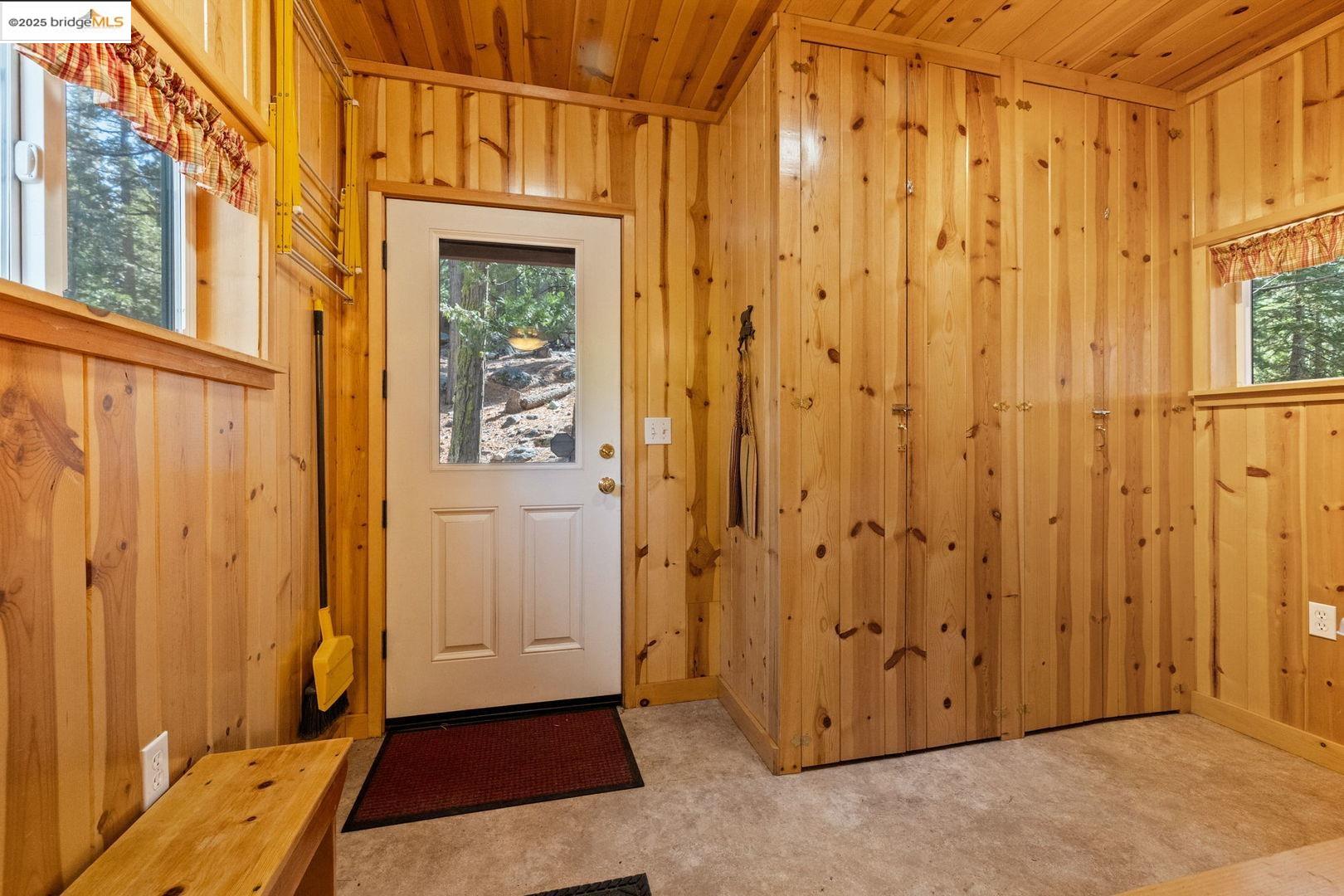 Detail Gallery Image 11 of 27 For 180 Sugarpine Circle, Pinecrest,  CA 95364 - 2 Beds | 1/1 Baths