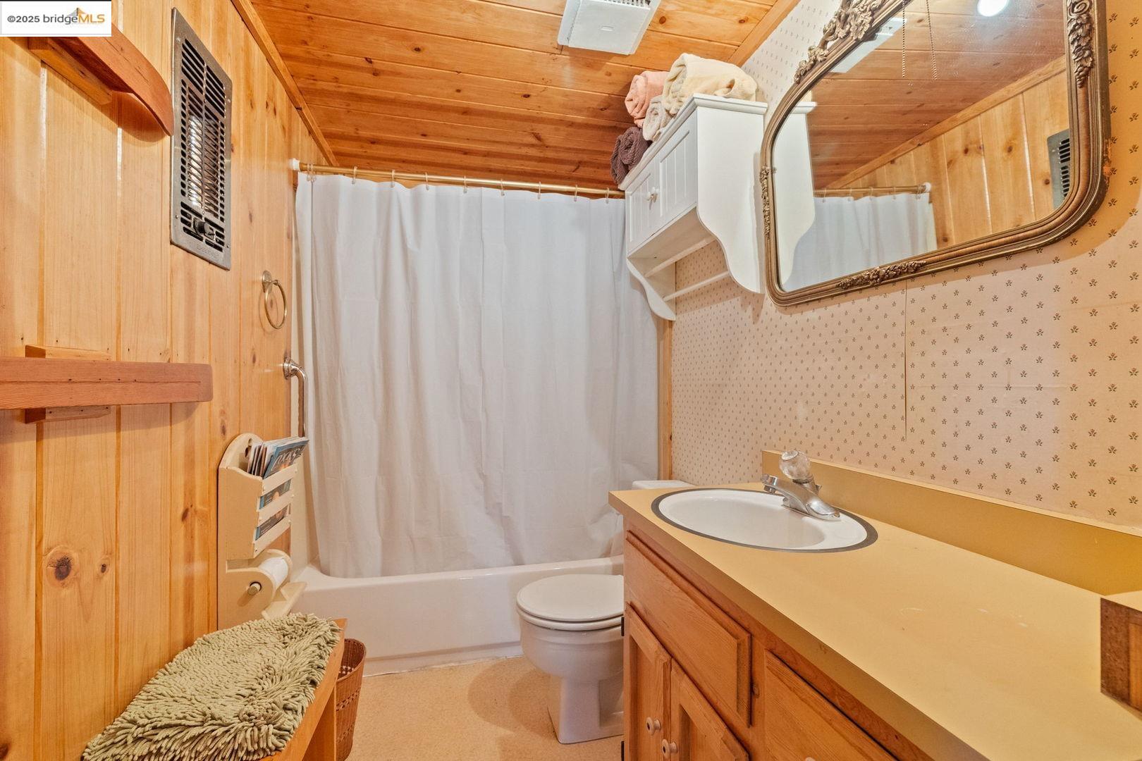 Detail Gallery Image 14 of 27 For 180 Sugarpine Circle, Pinecrest,  CA 95364 - 2 Beds | 1/1 Baths