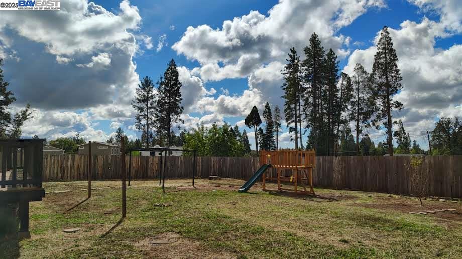 Detail Gallery Image 23 of 25 For 13742 Endicot Cir, Magalia,  CA 95954 - 3 Beds | 2 Baths