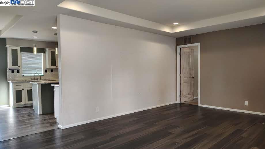 Detail Gallery Image 4 of 27 For 13742 Endicot Cir, Magalia,  CA 95954 - 3 Beds | 2 Baths