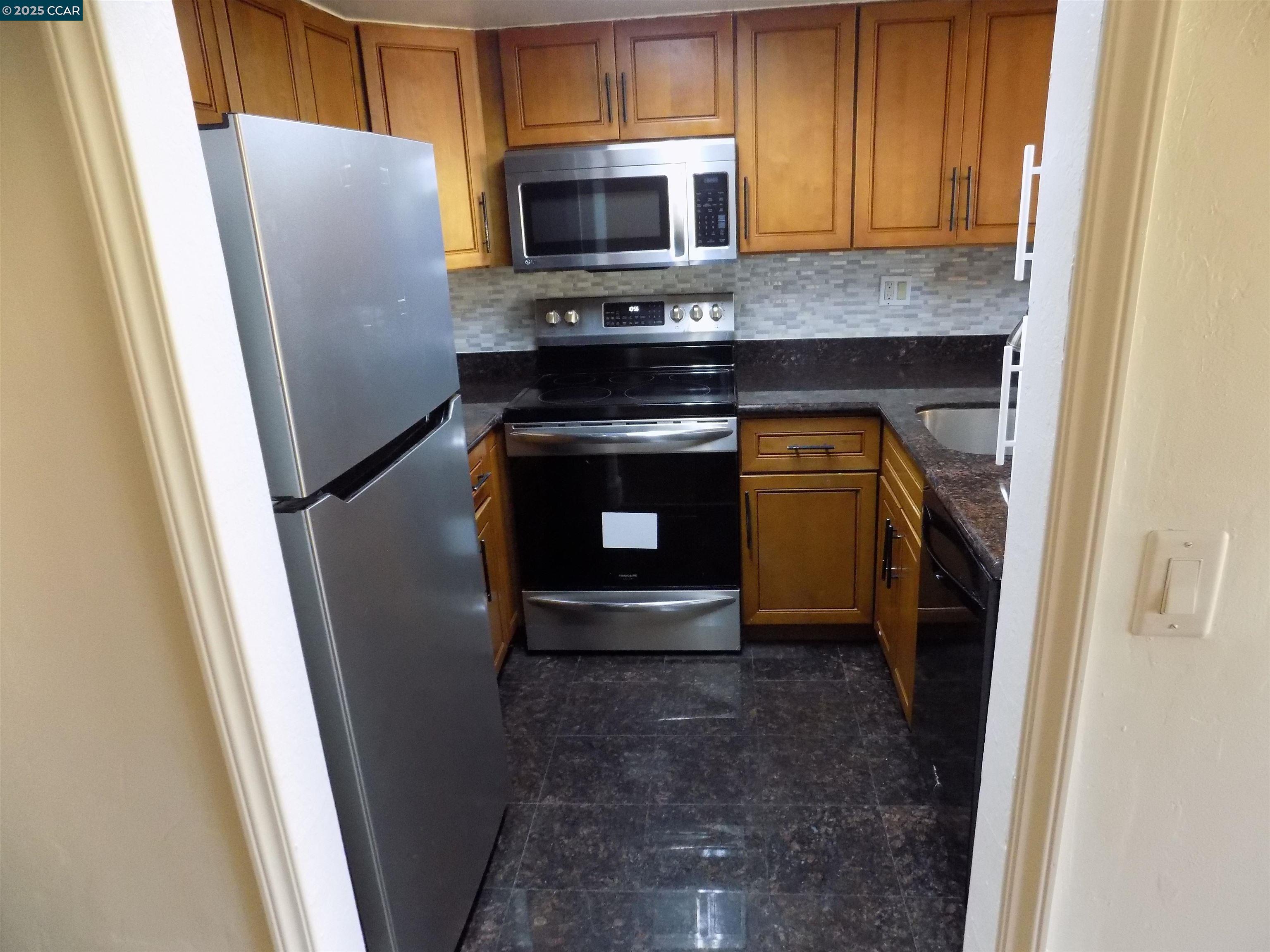 Photo #3: 41114313 Listing 